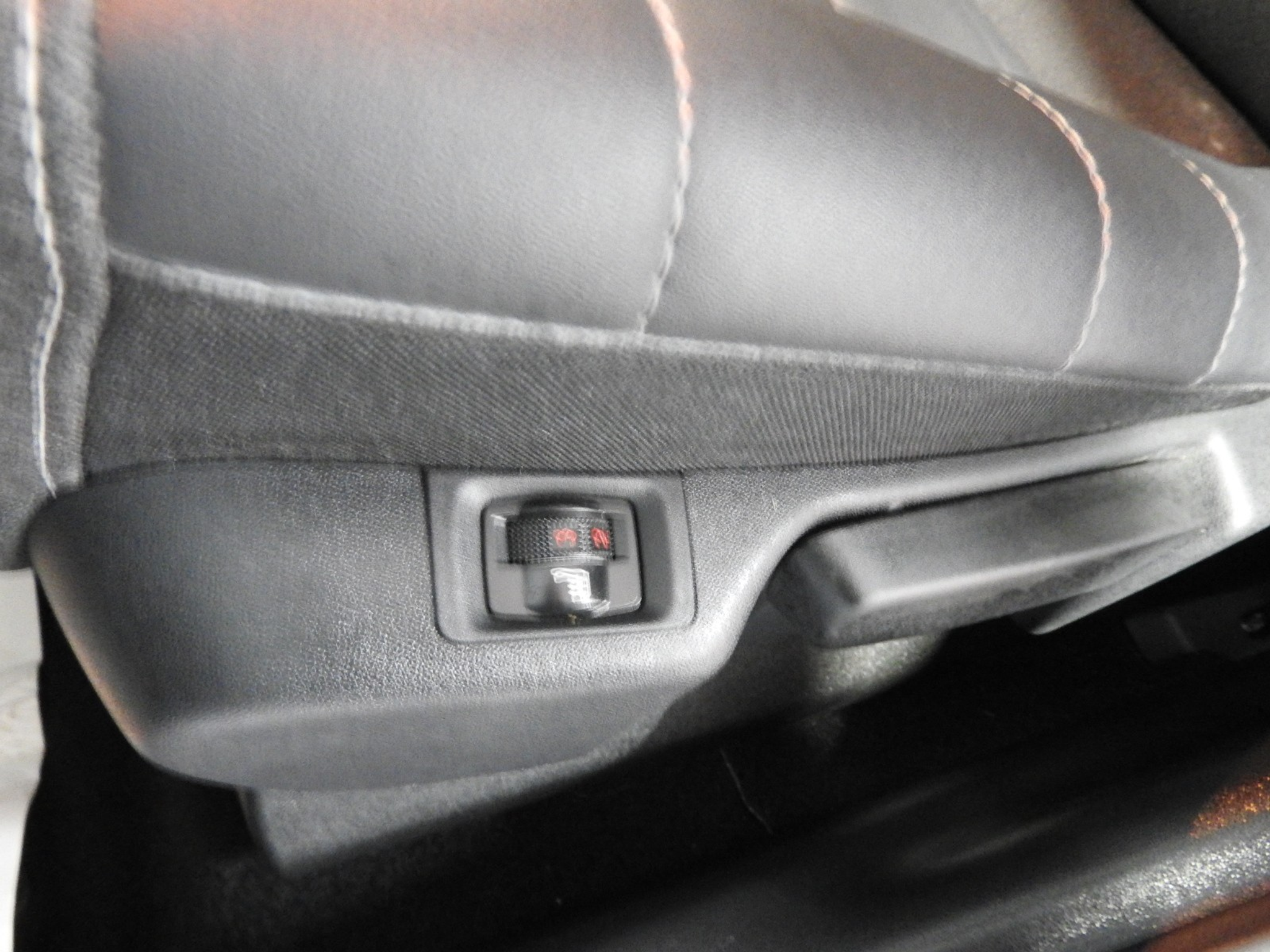 listing desktop thumbnail image 11