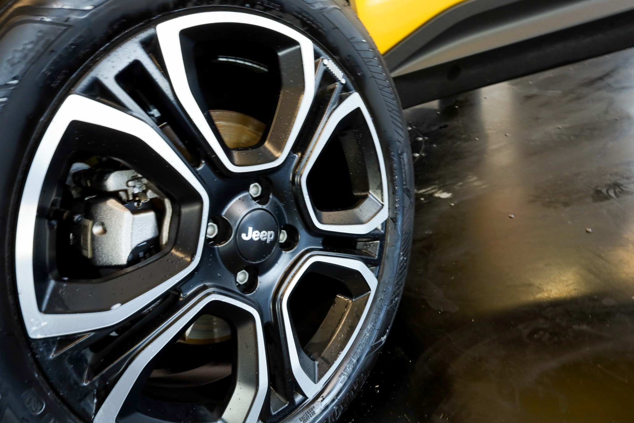 listing desktop thumbnail image 13