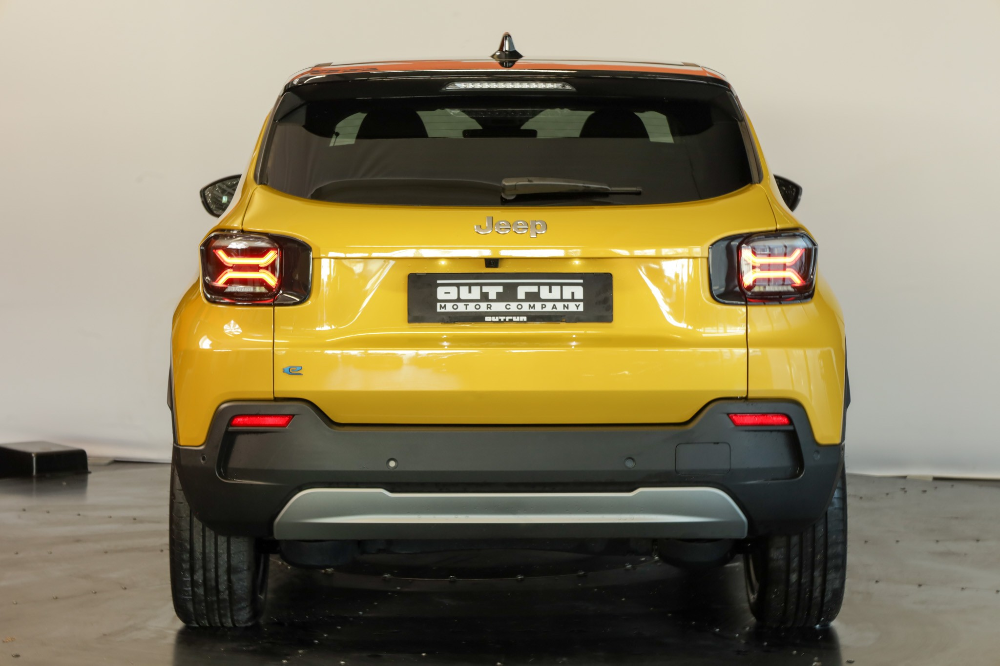 listing desktop thumbnail image 3