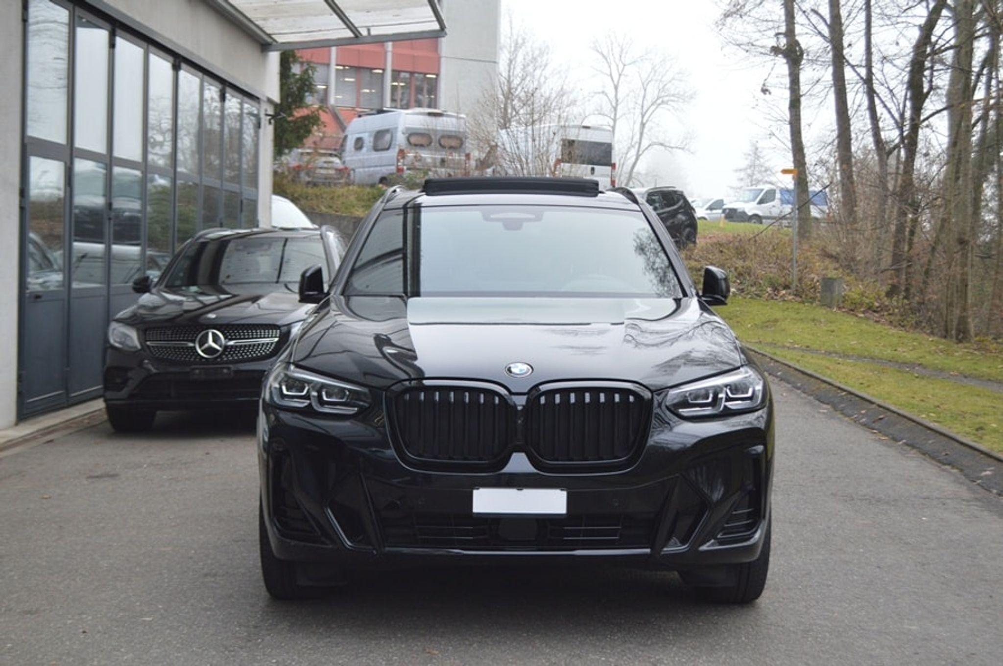 listing desktop thumbnail image 1