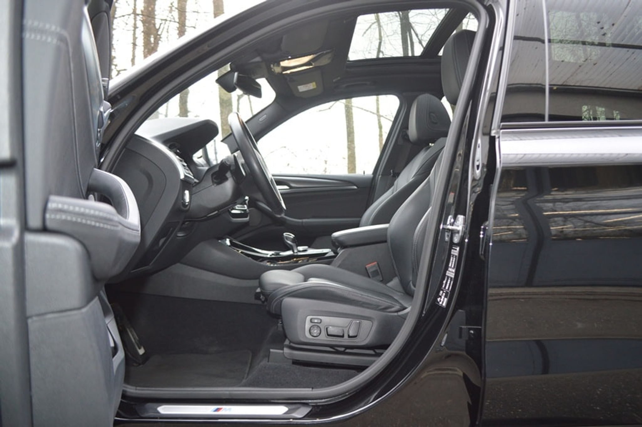 listing desktop thumbnail image 5