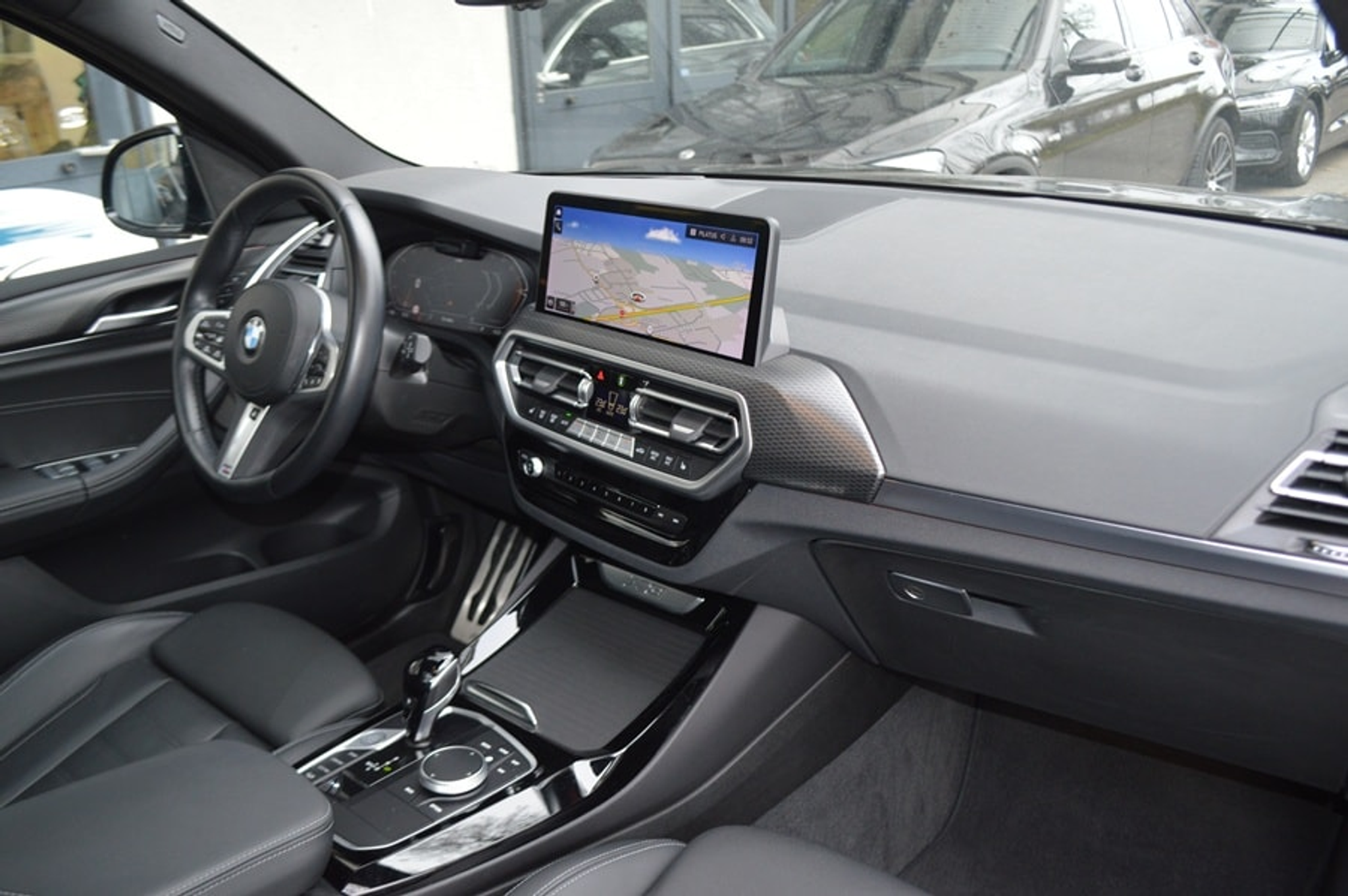 listing desktop thumbnail image 8