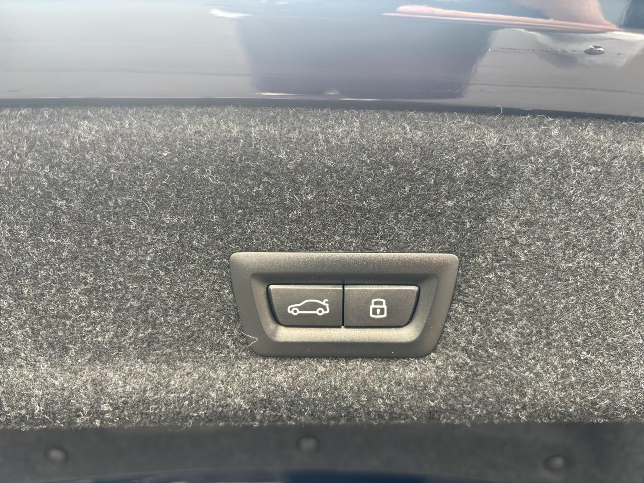 listing desktop thumbnail image 19