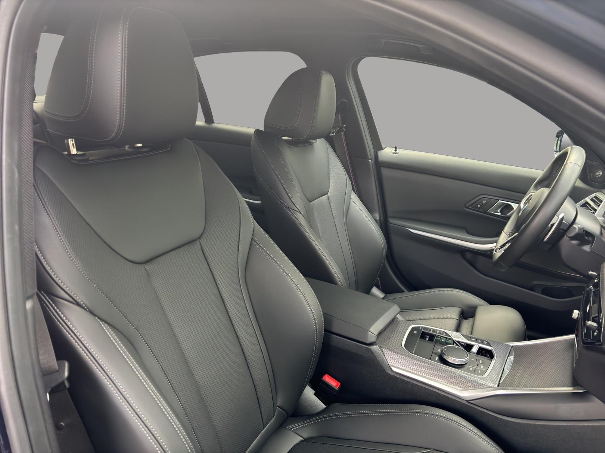 listing desktop thumbnail image 10