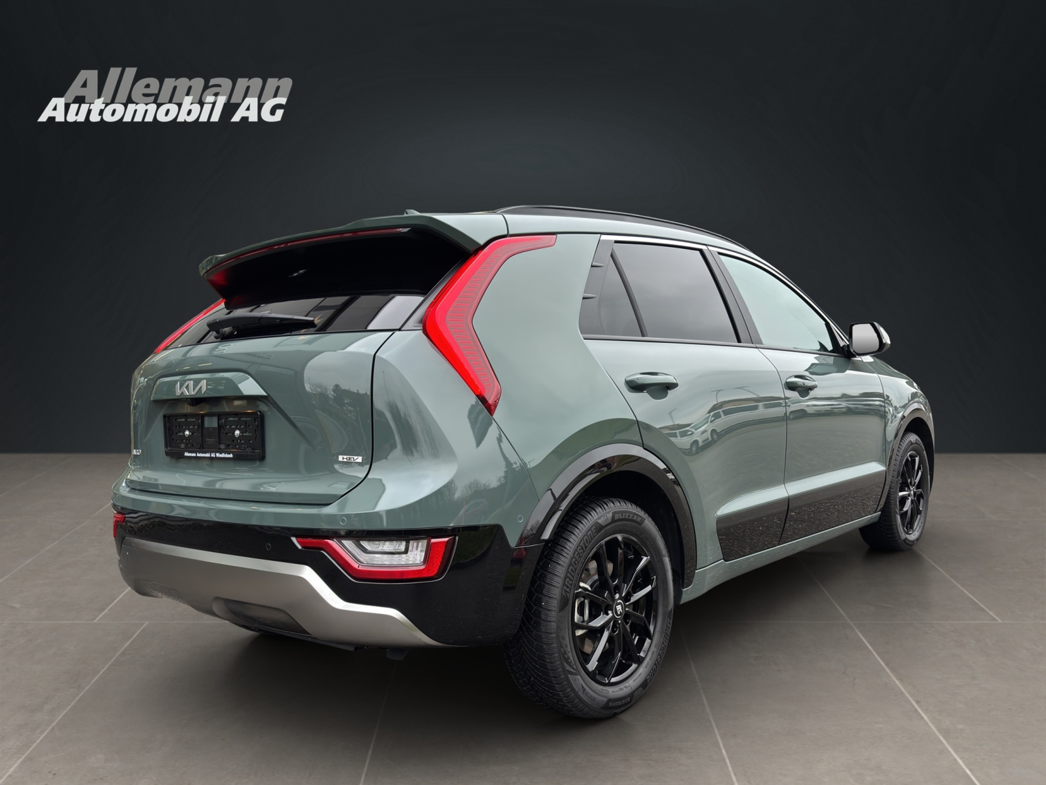 listing desktop thumbnail image 5