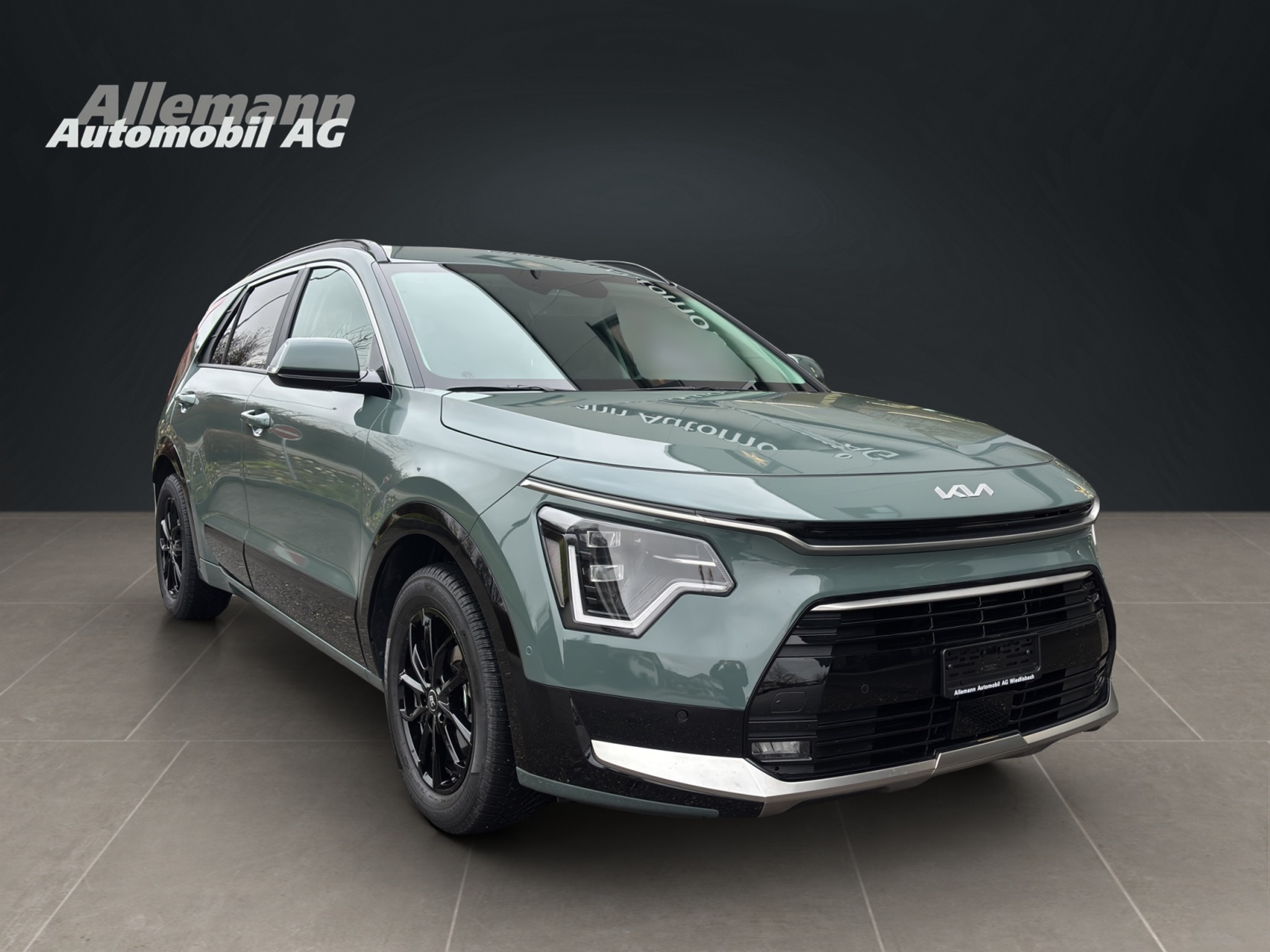 listing desktop thumbnail image 7