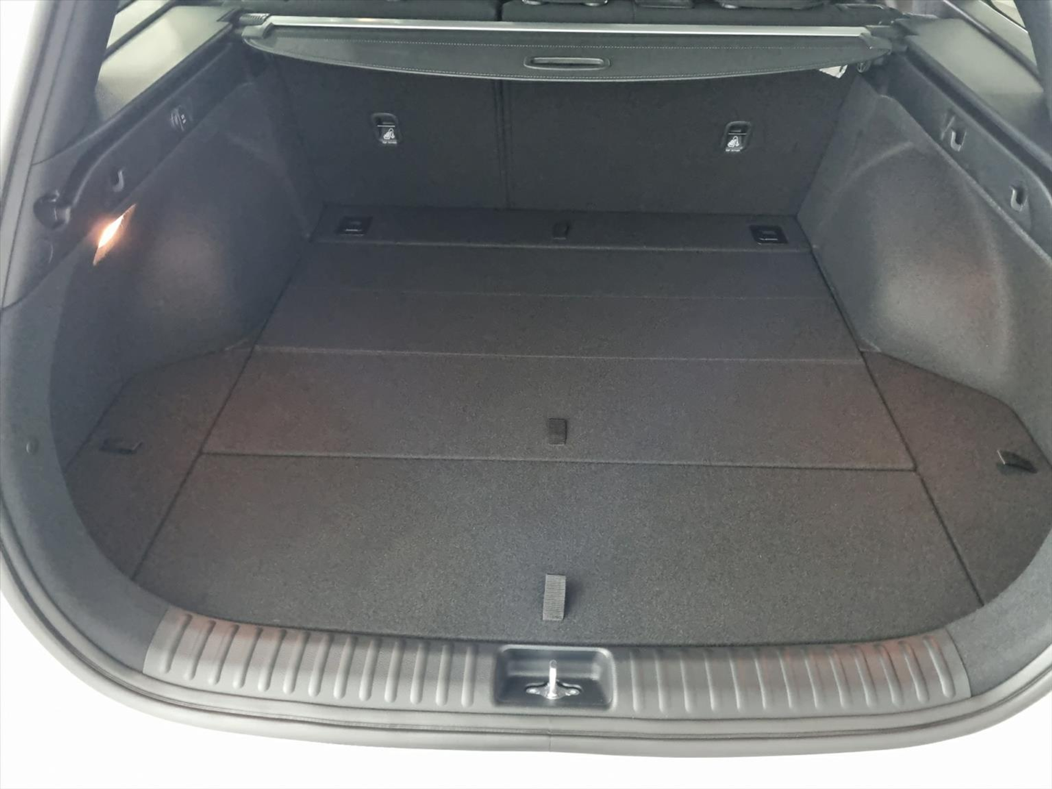 listing desktop thumbnail image 11