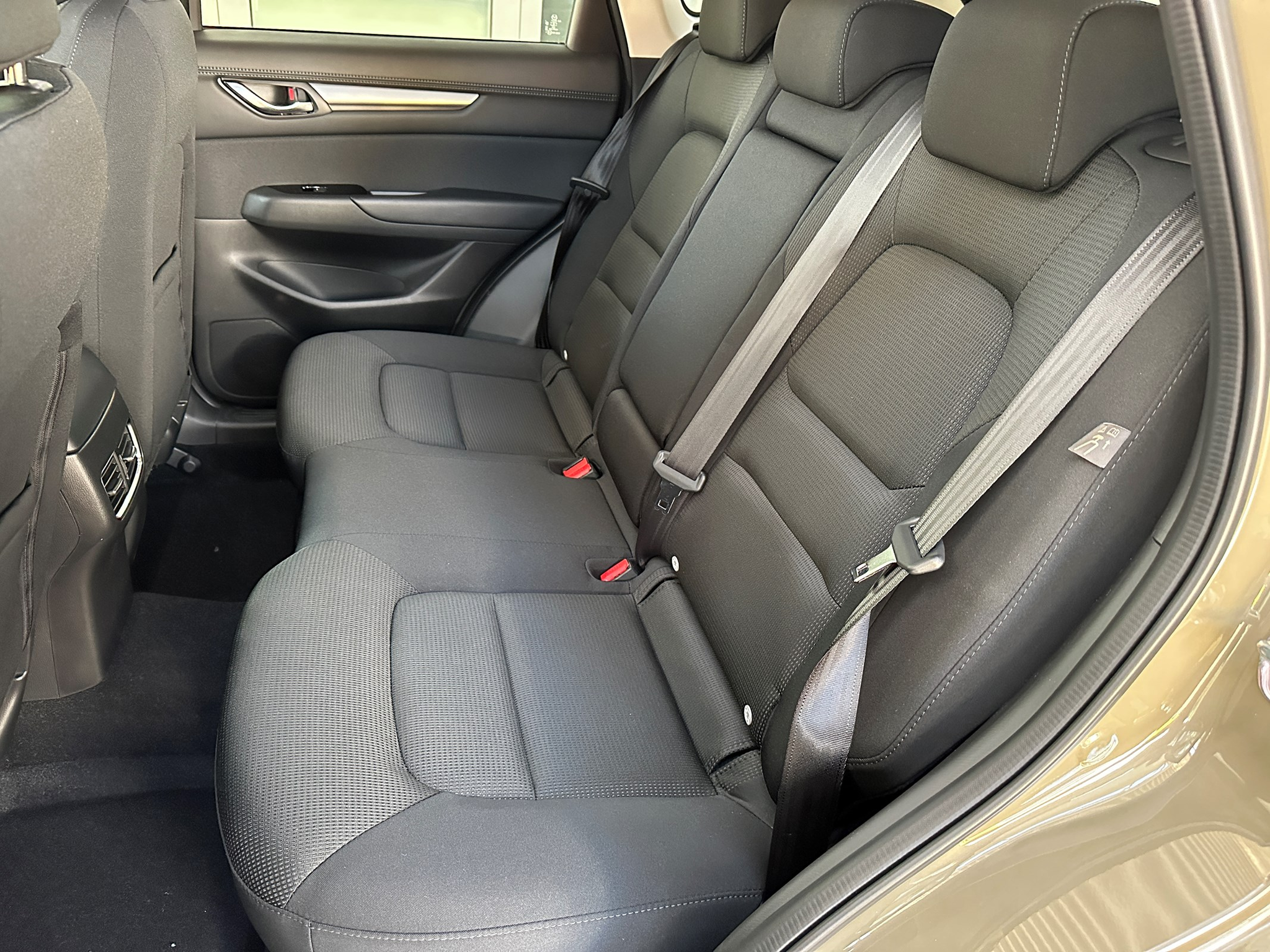 listing desktop thumbnail image 13