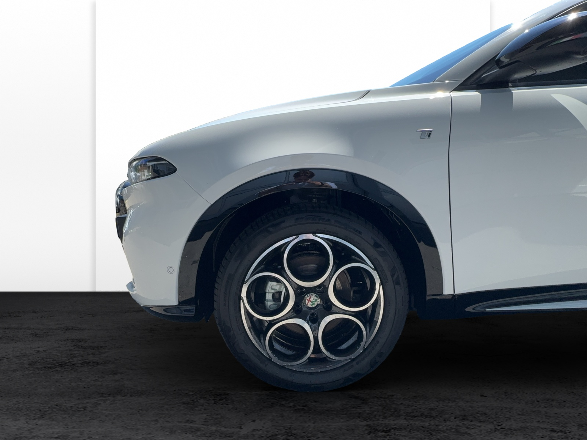 listing desktop thumbnail image 15