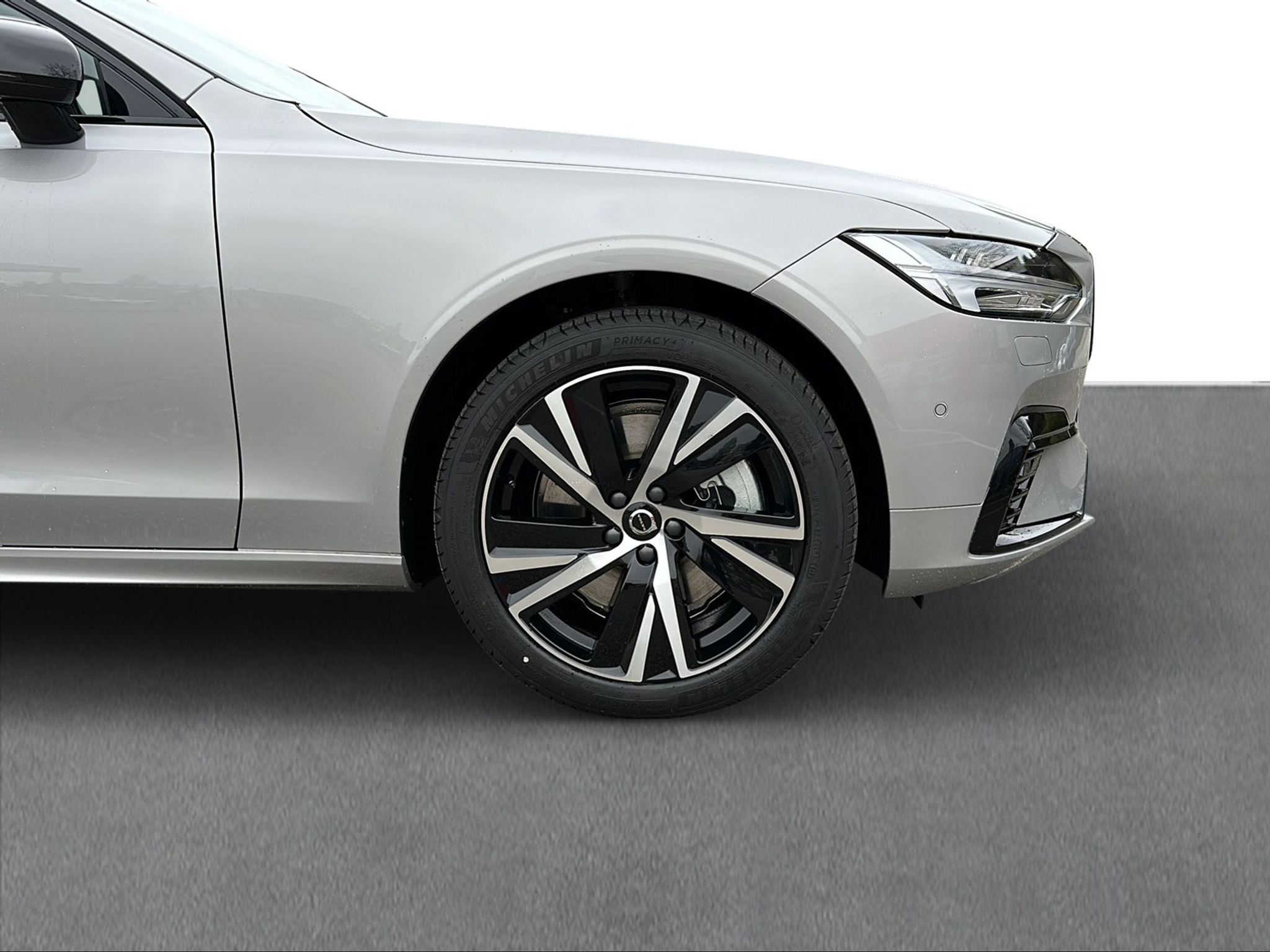 listing desktop thumbnail image 11