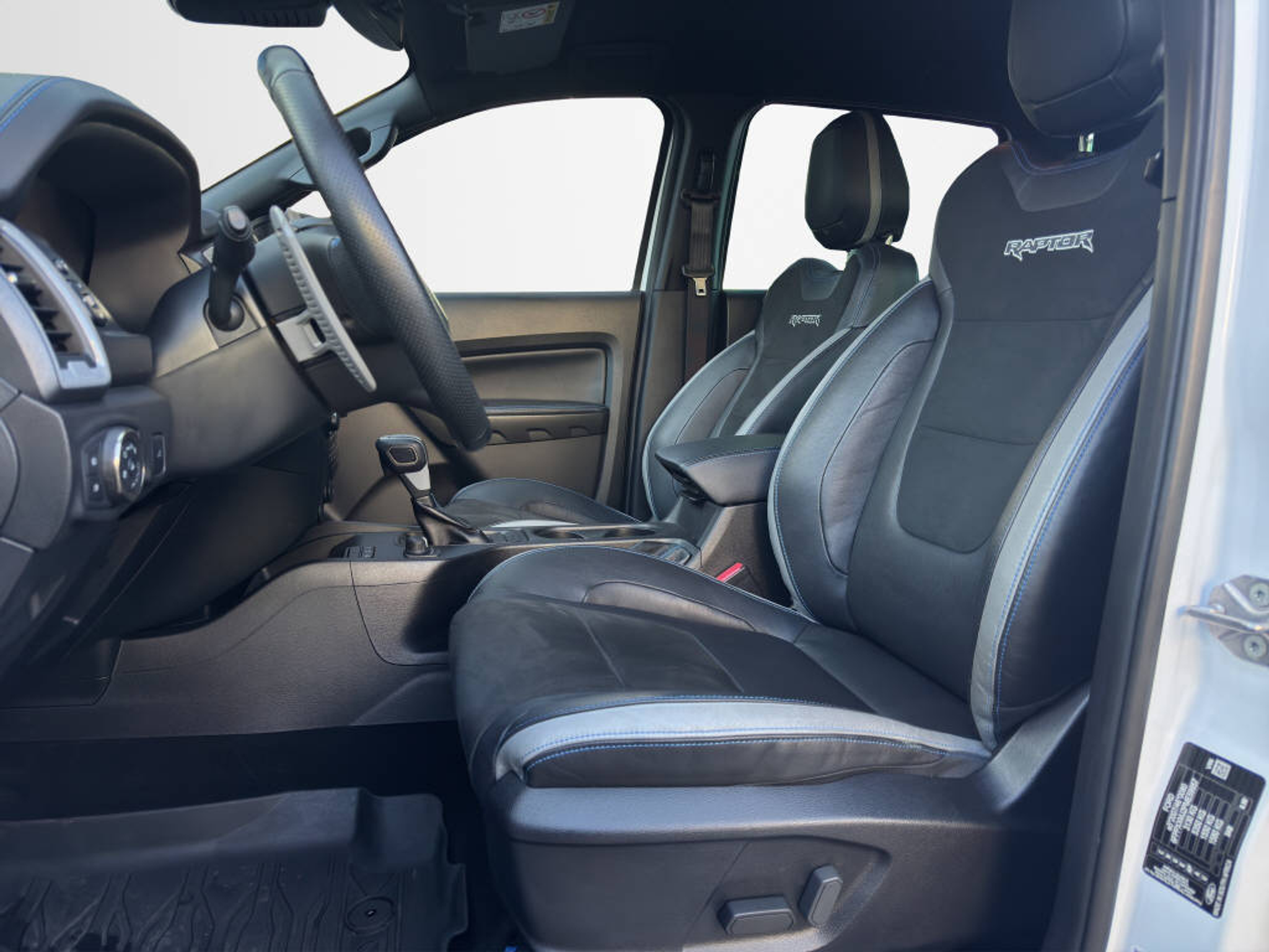 listing desktop thumbnail image 8