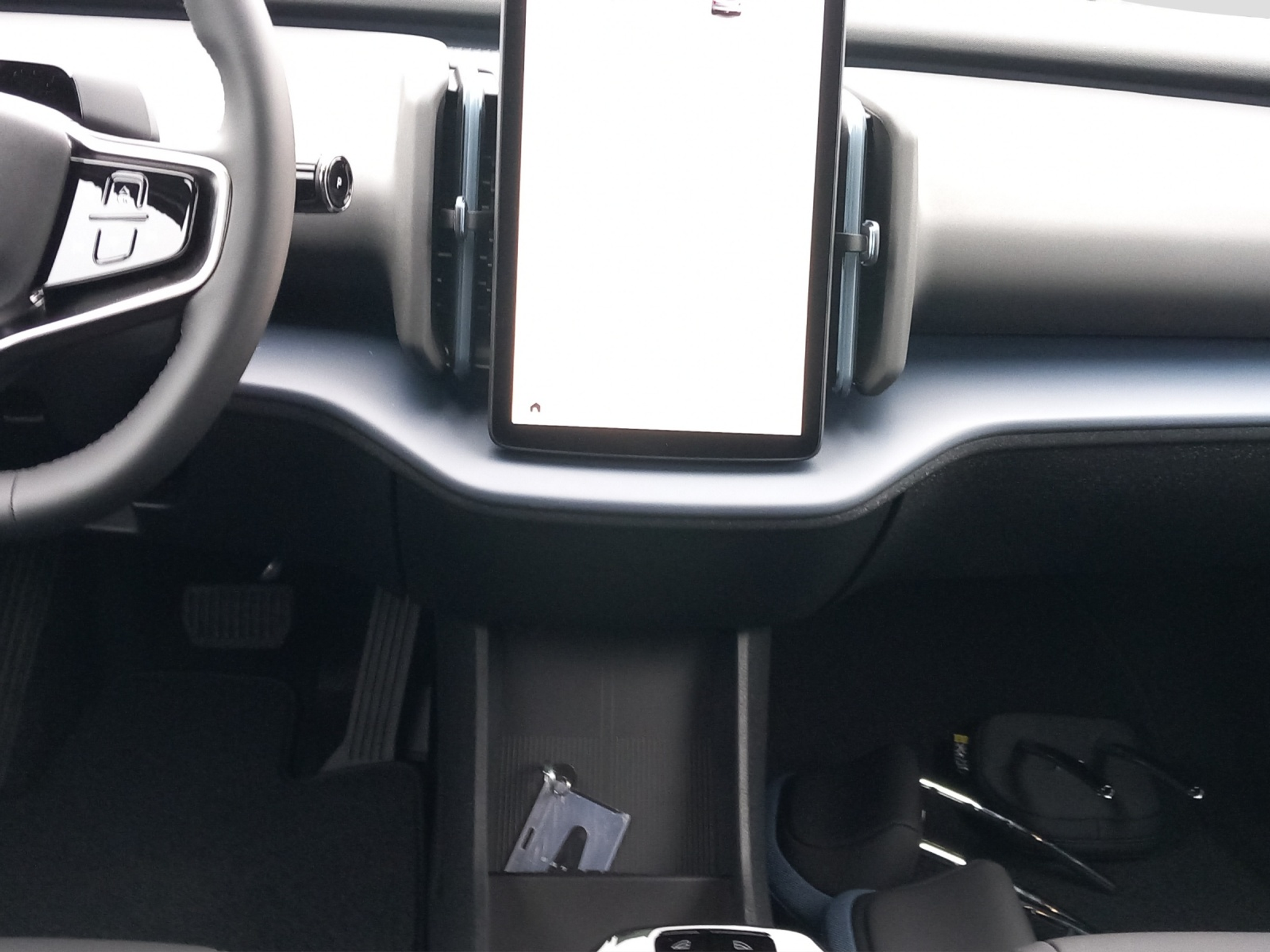 listing desktop thumbnail image 18