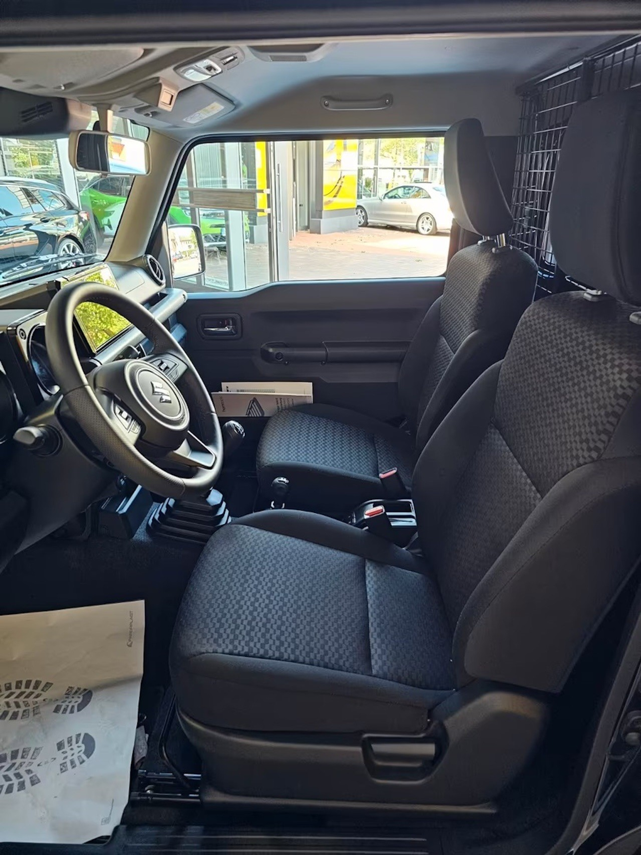 listing desktop thumbnail image 10