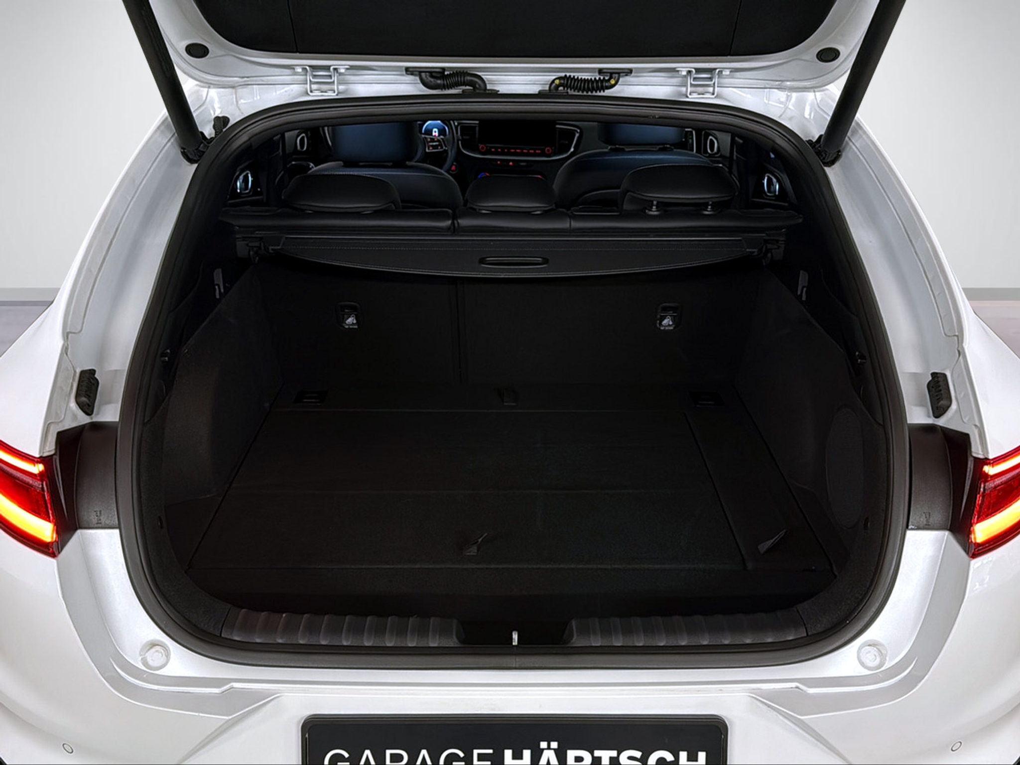 listing desktop thumbnail image 5