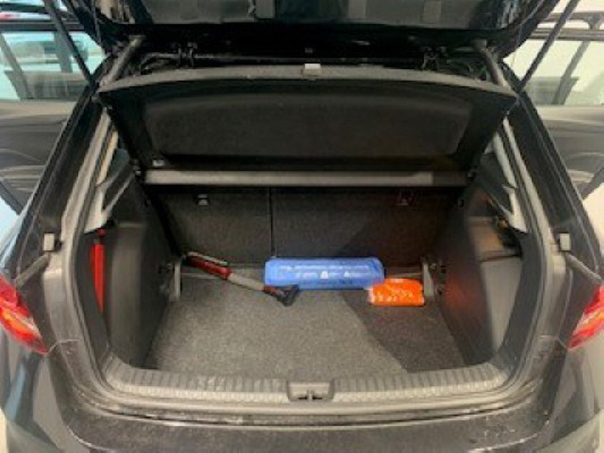 listing desktop thumbnail image 12