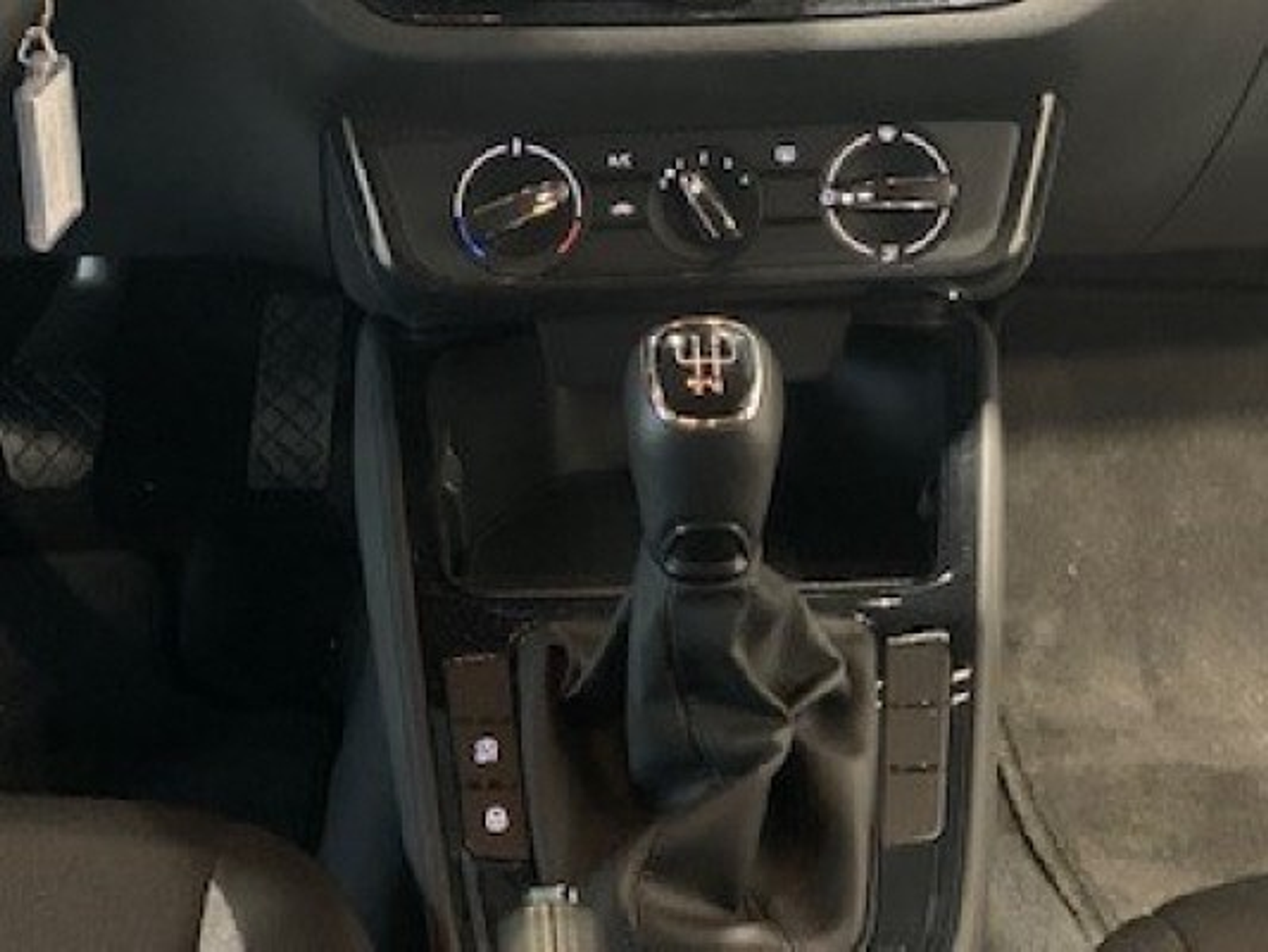 listing desktop thumbnail image 9