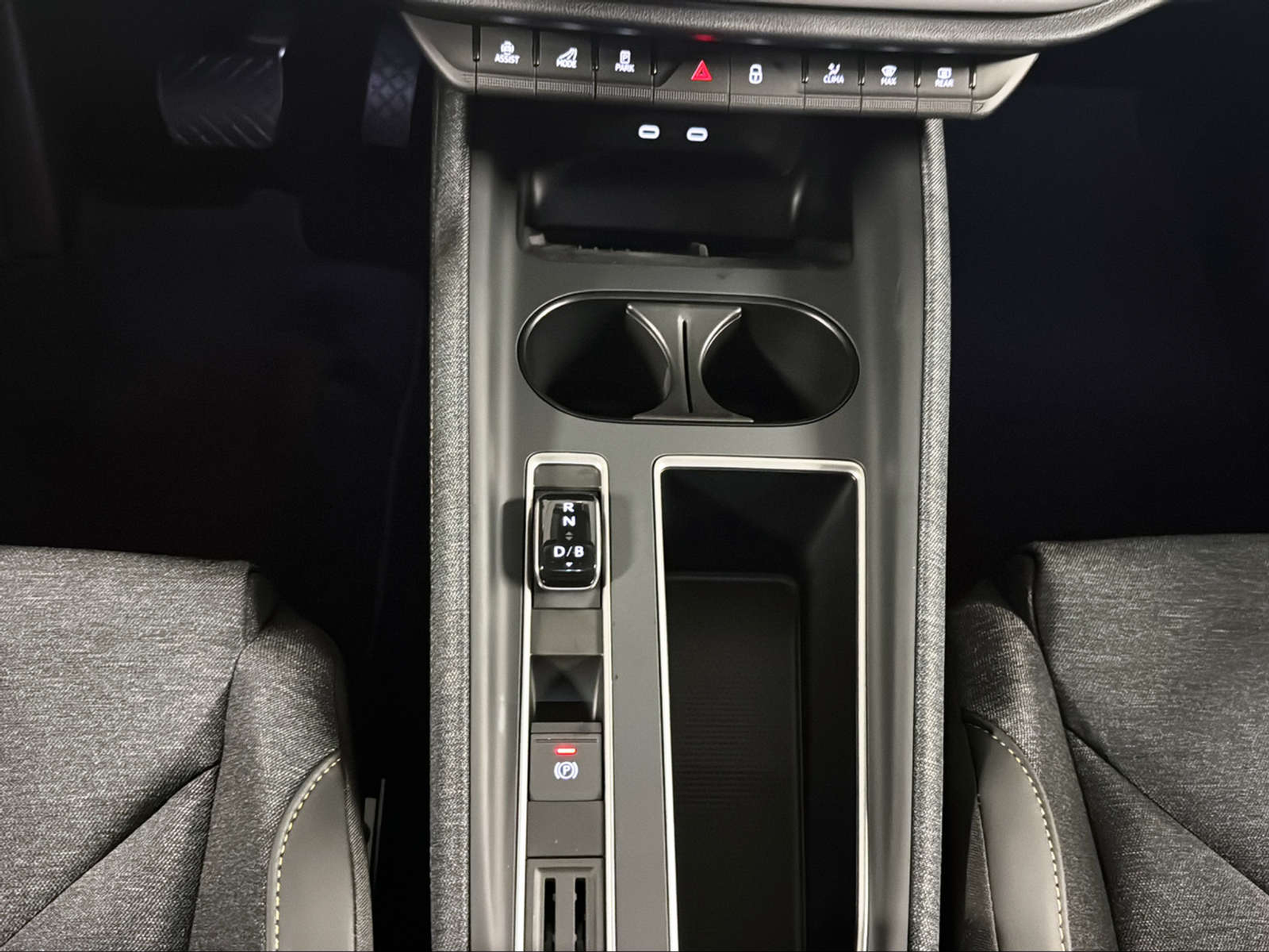 listing desktop thumbnail image 24