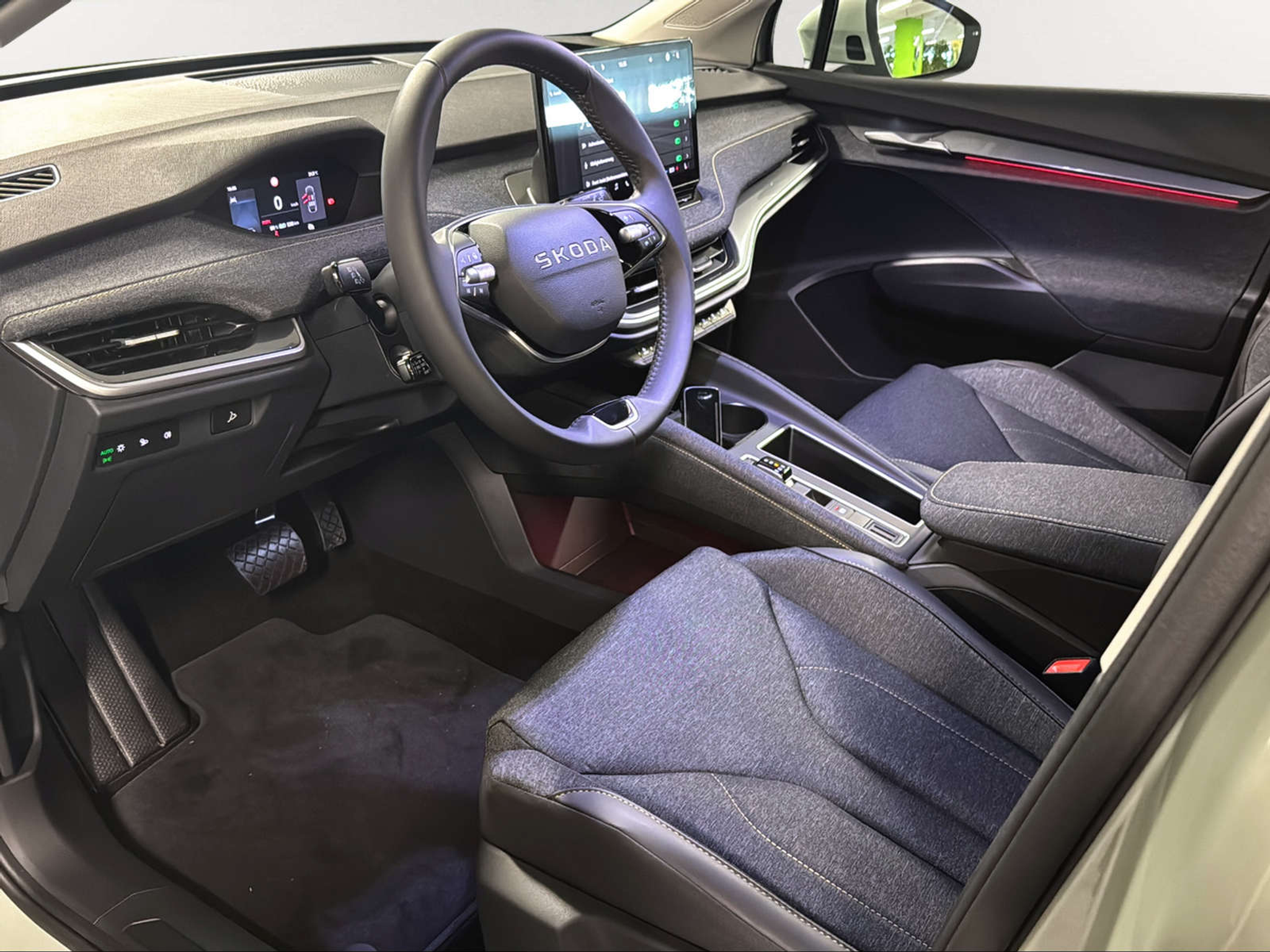 listing desktop thumbnail image 15