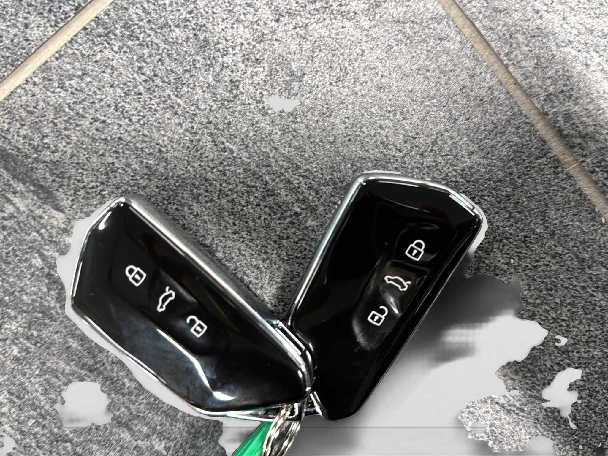 listing desktop thumbnail image 30