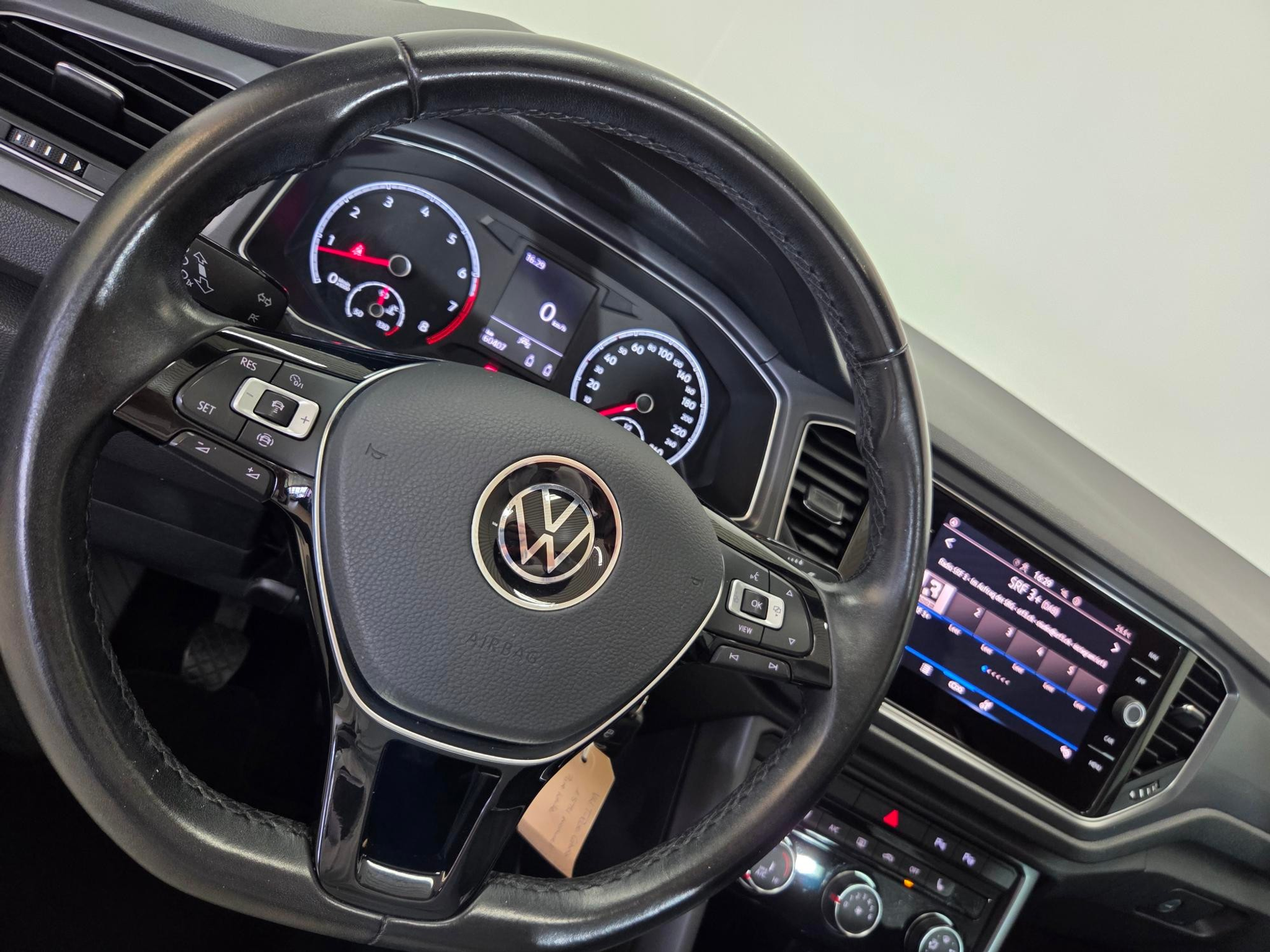 listing desktop thumbnail image 10