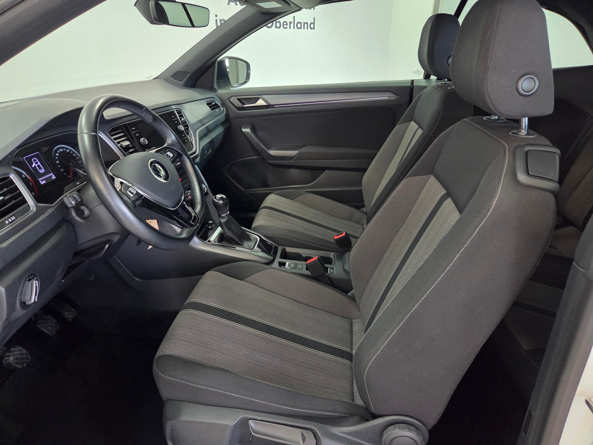 listing desktop thumbnail image 12