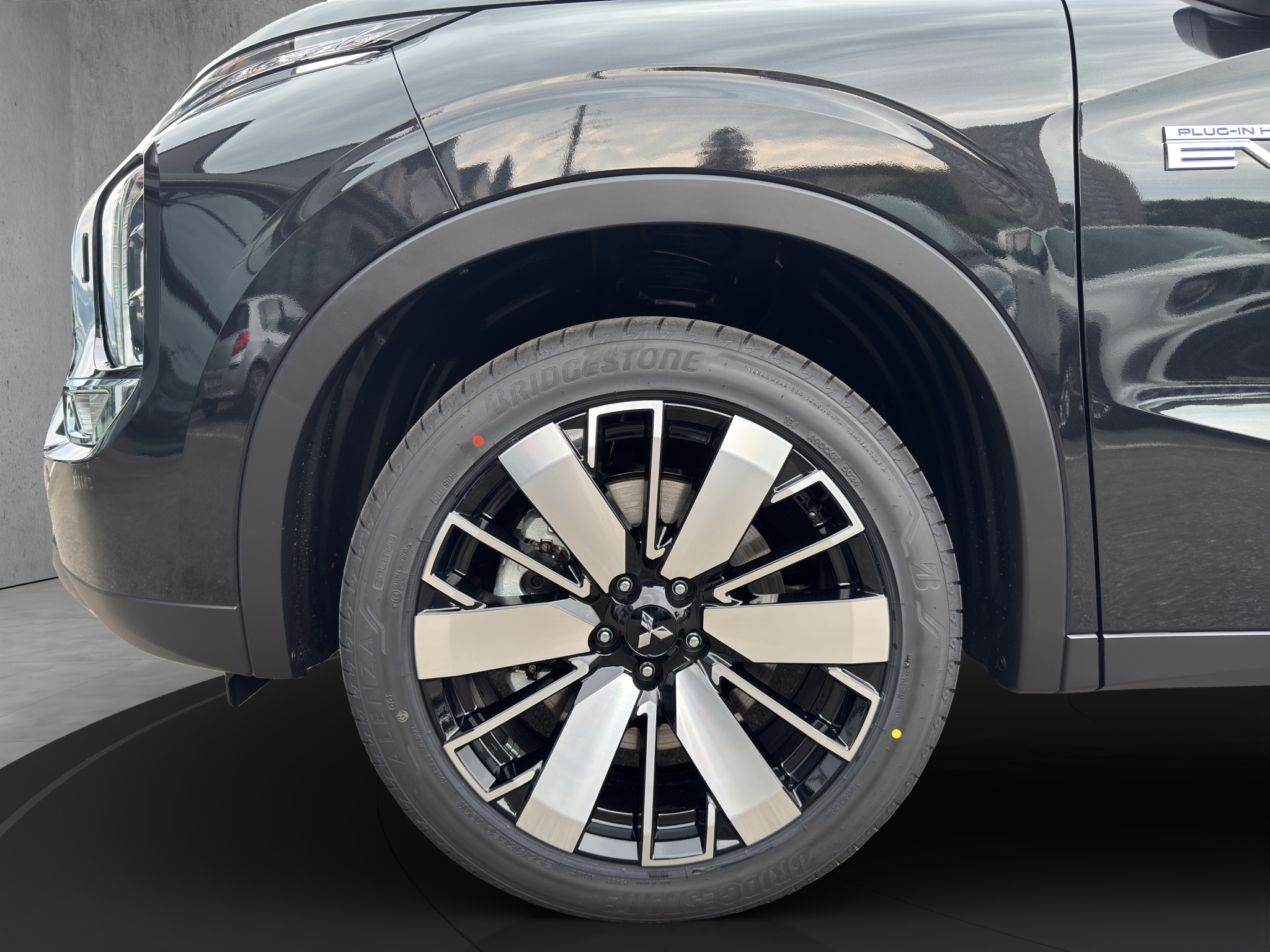 listing desktop thumbnail image 13