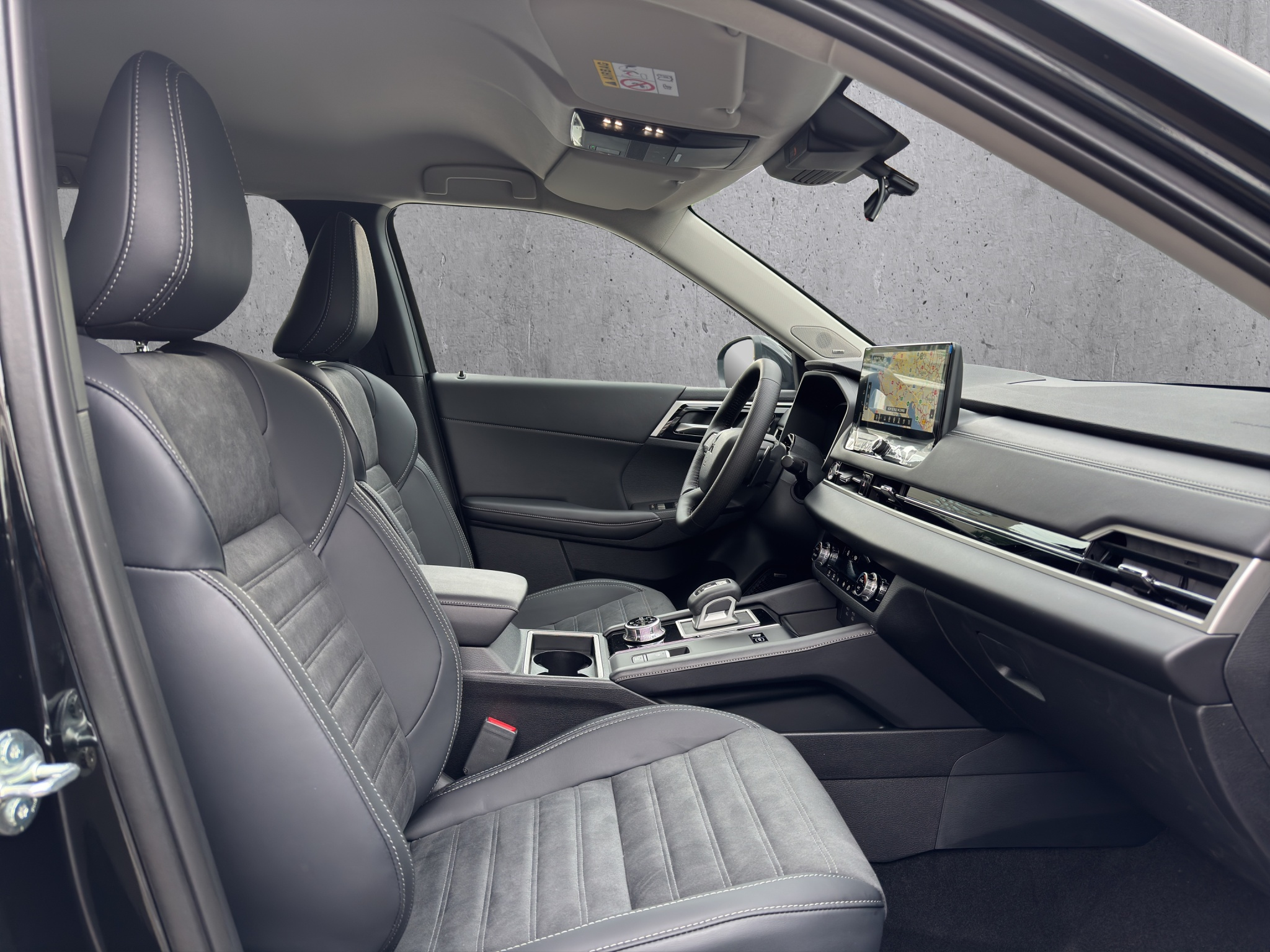 listing desktop thumbnail image 10