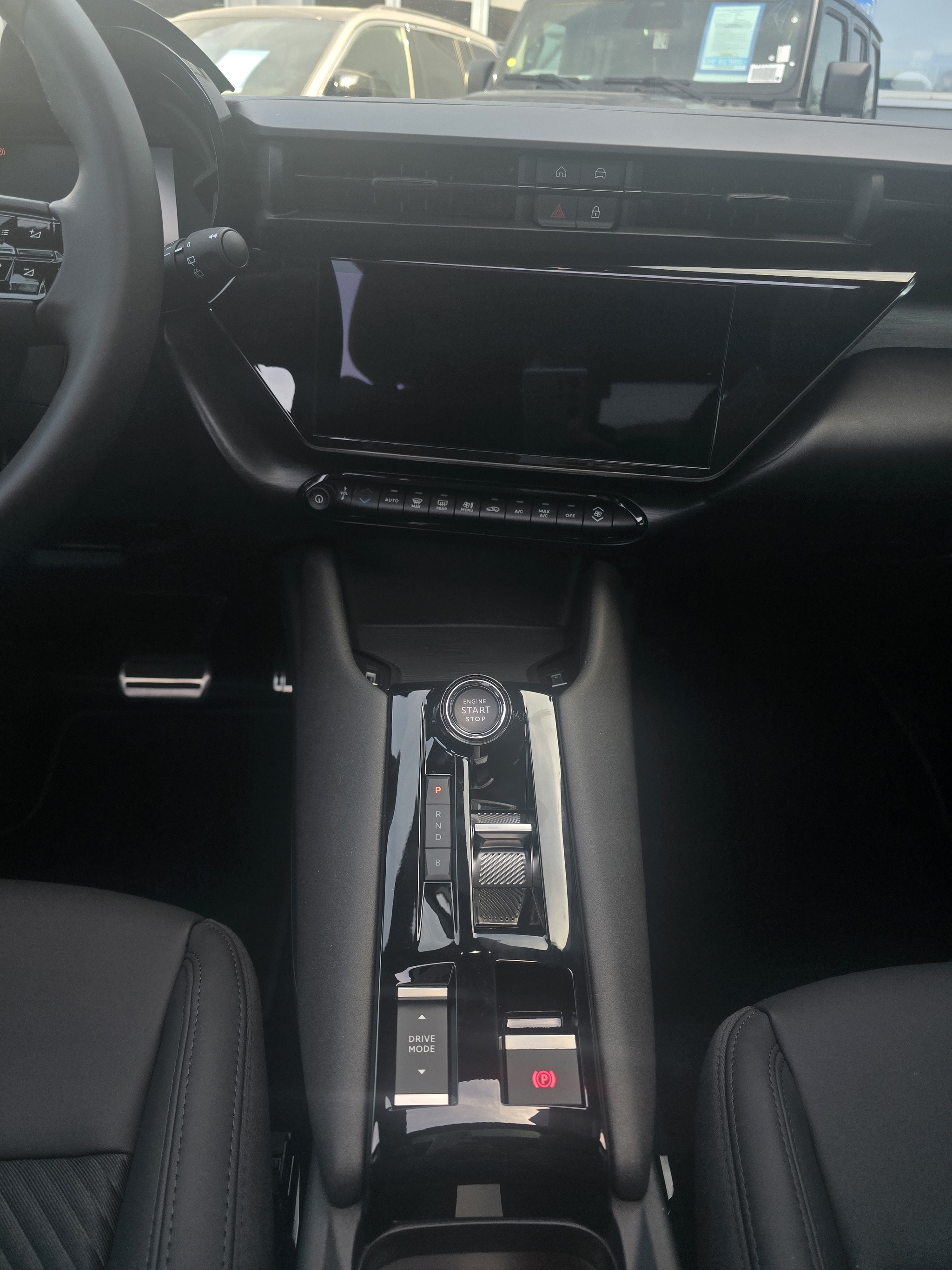 listing desktop thumbnail image 11