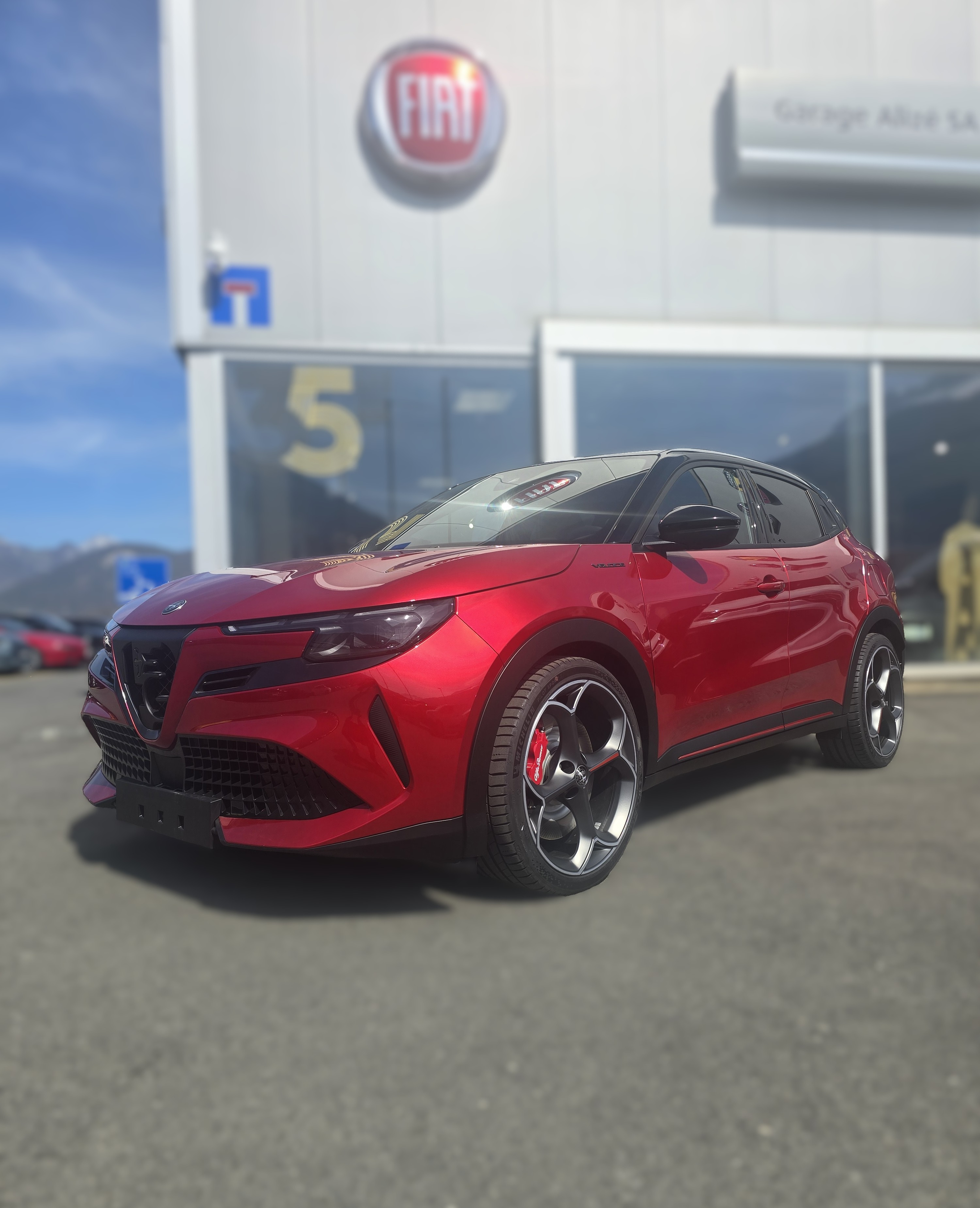 listing desktop thumbnail image 1