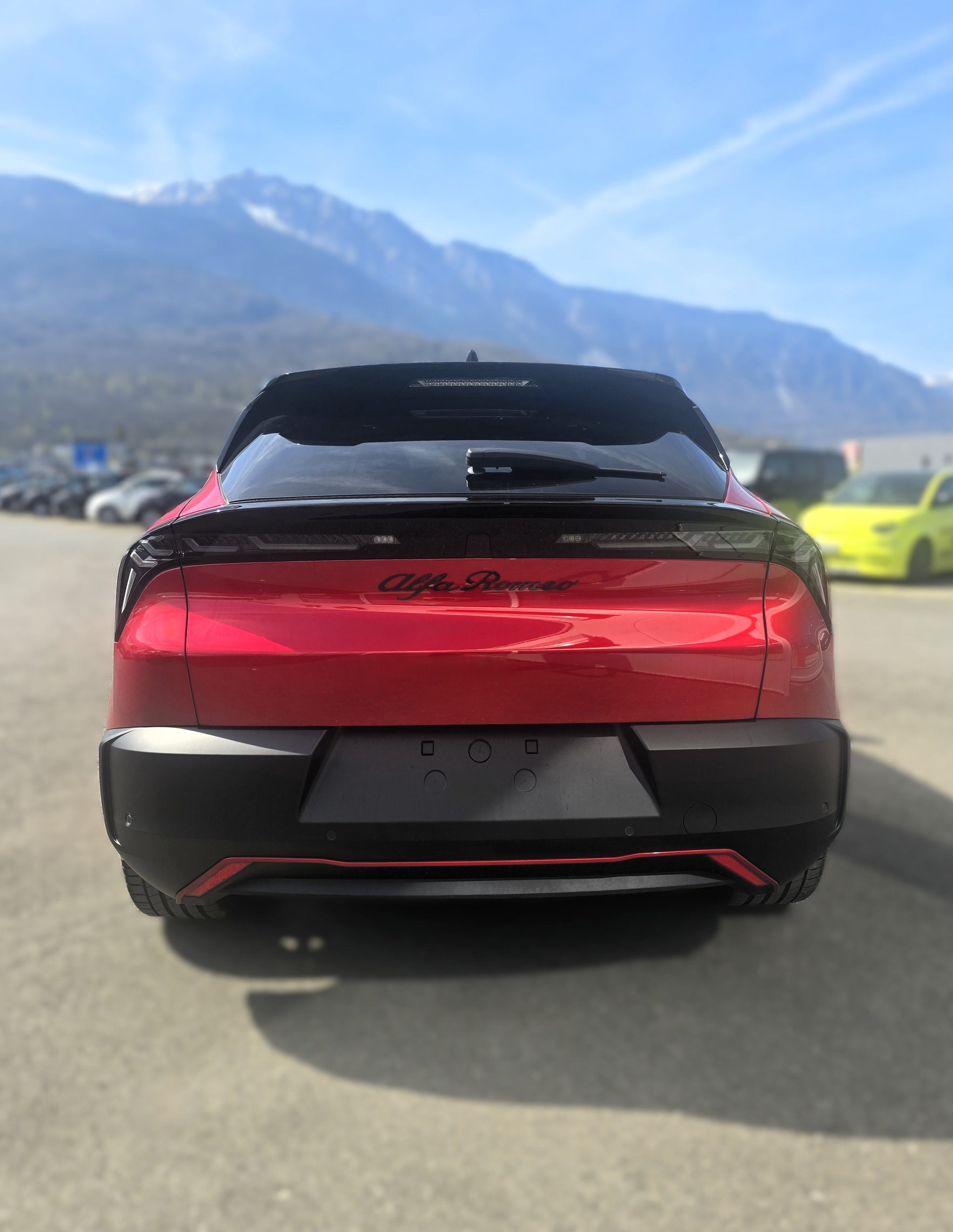 listing desktop thumbnail image 4