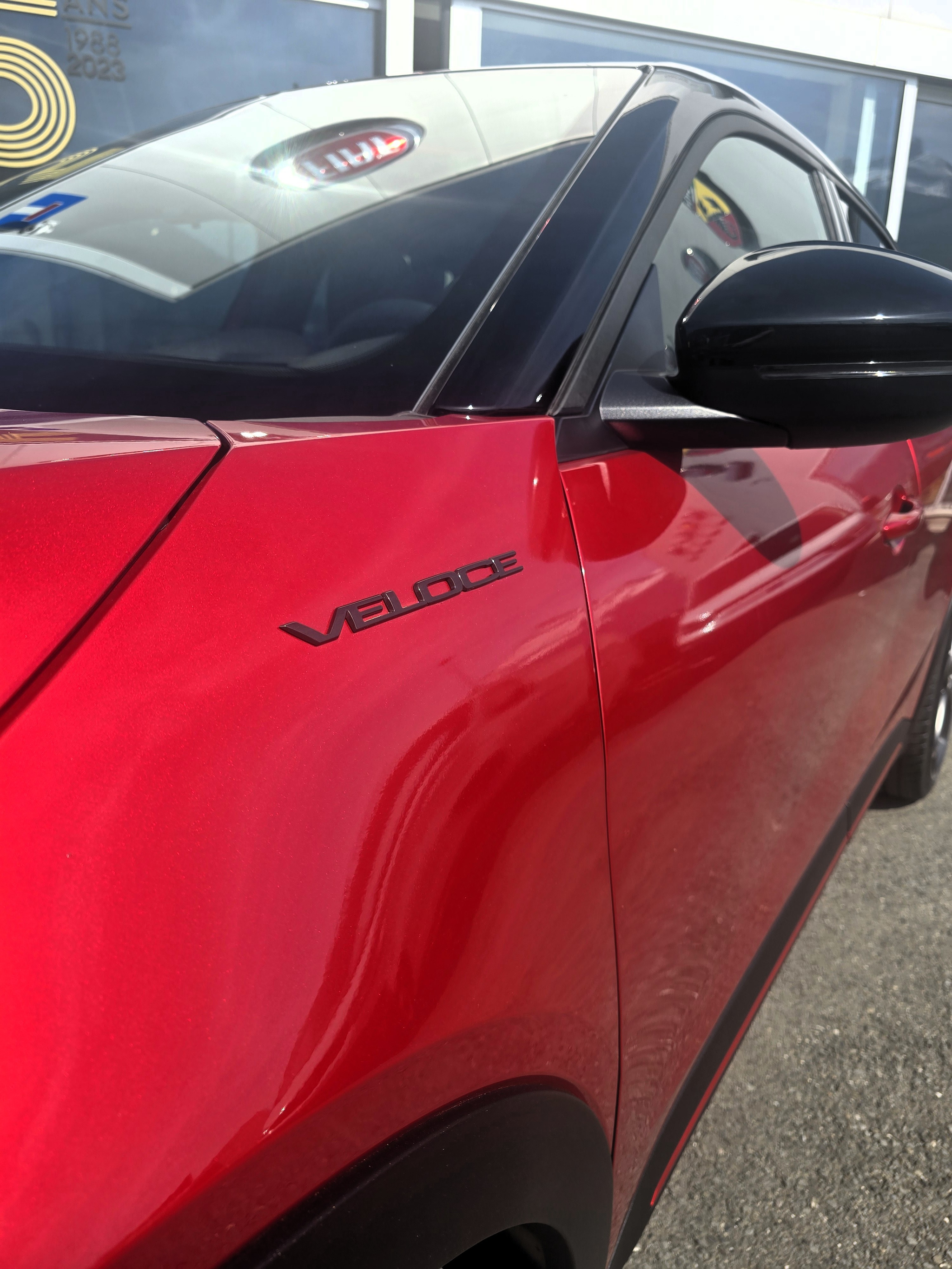 listing desktop thumbnail image 9