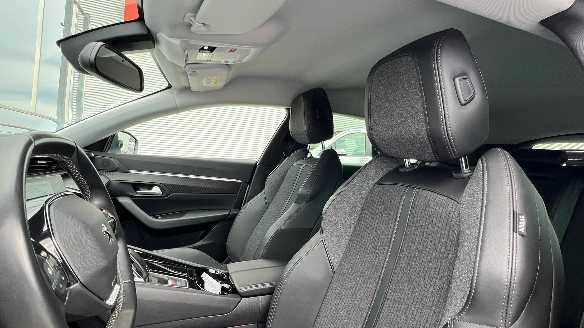 listing desktop thumbnail image 24