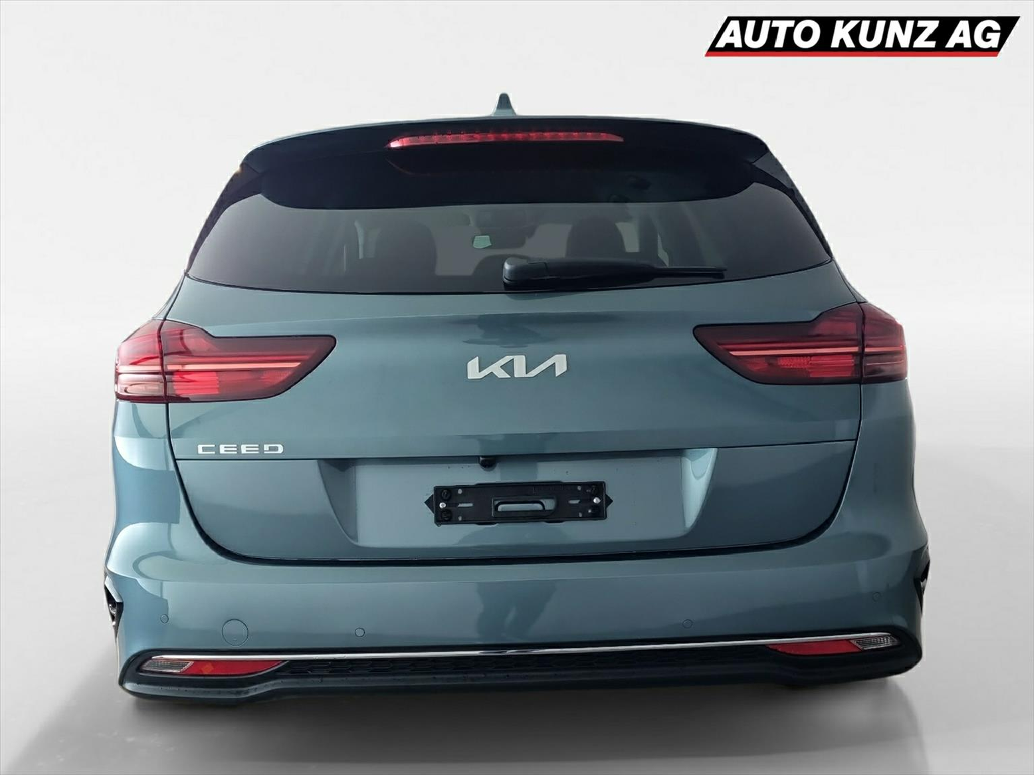 listing desktop thumbnail image 3