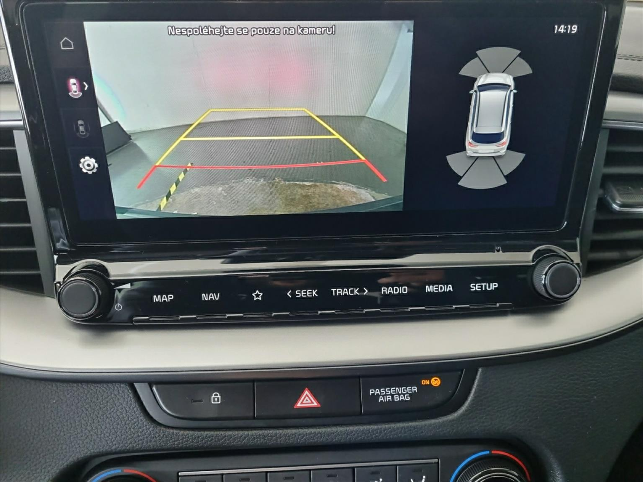 listing desktop thumbnail image 10