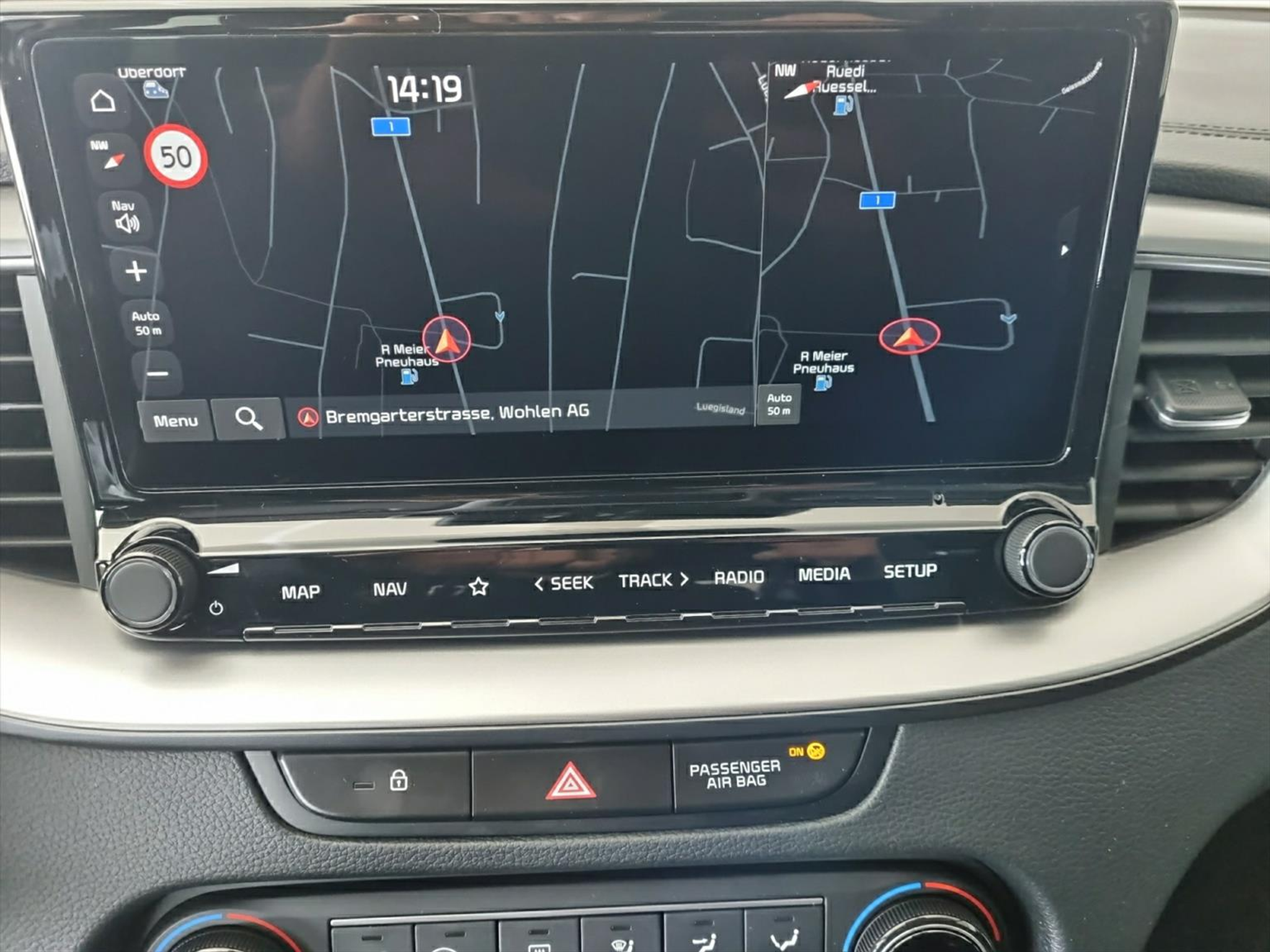 listing desktop thumbnail image 9