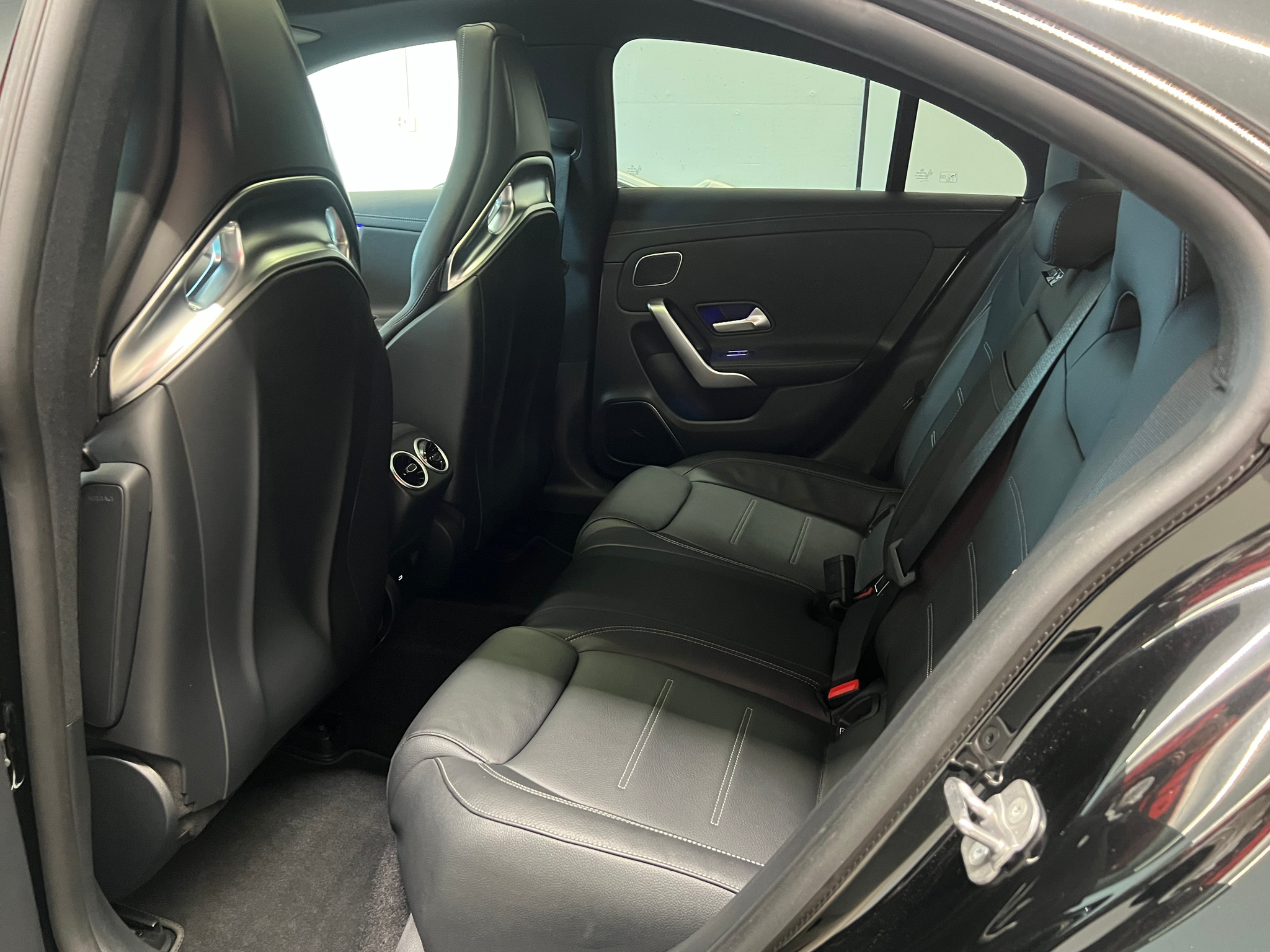 listing desktop thumbnail image 16