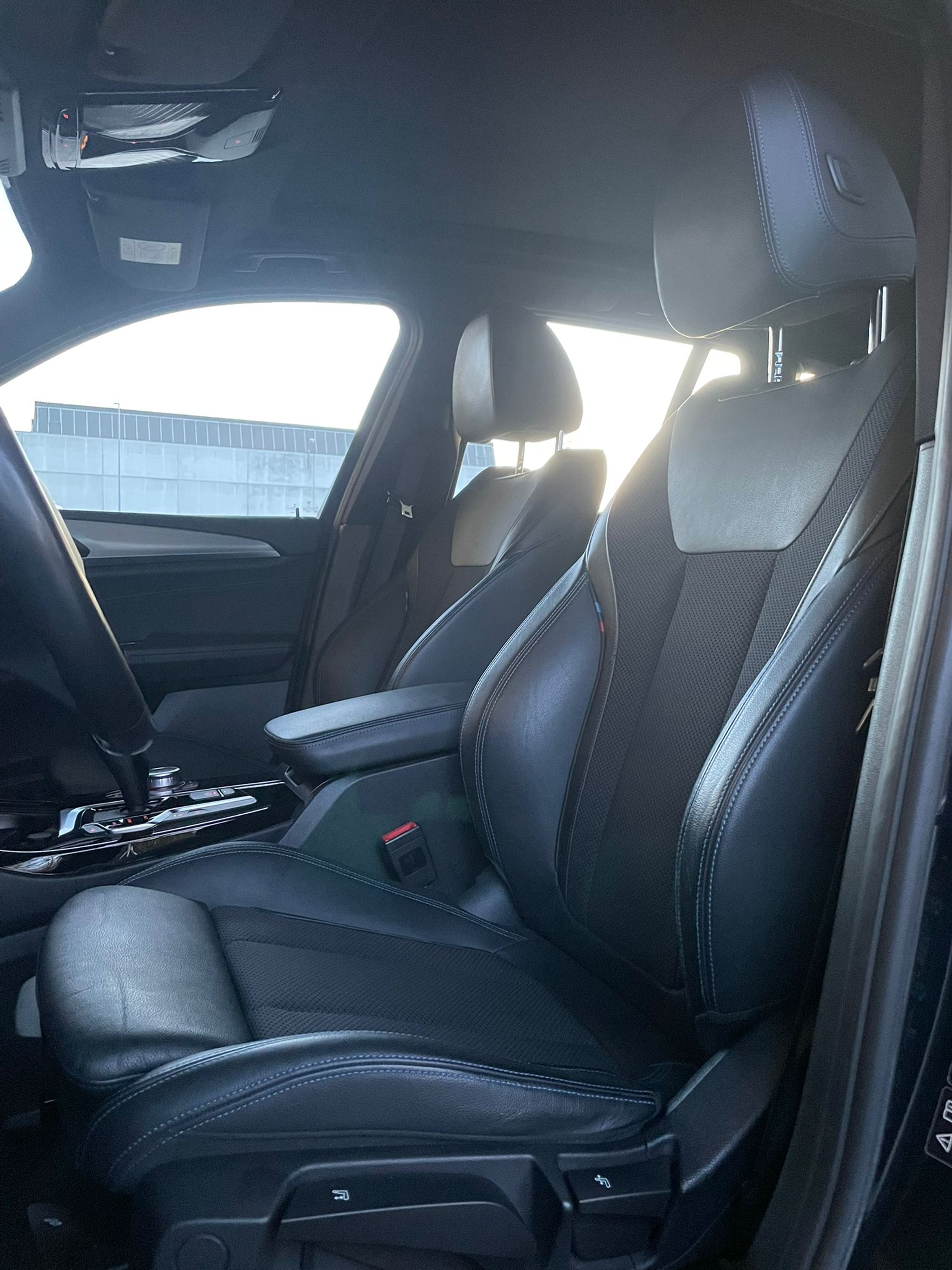 listing desktop thumbnail image 5