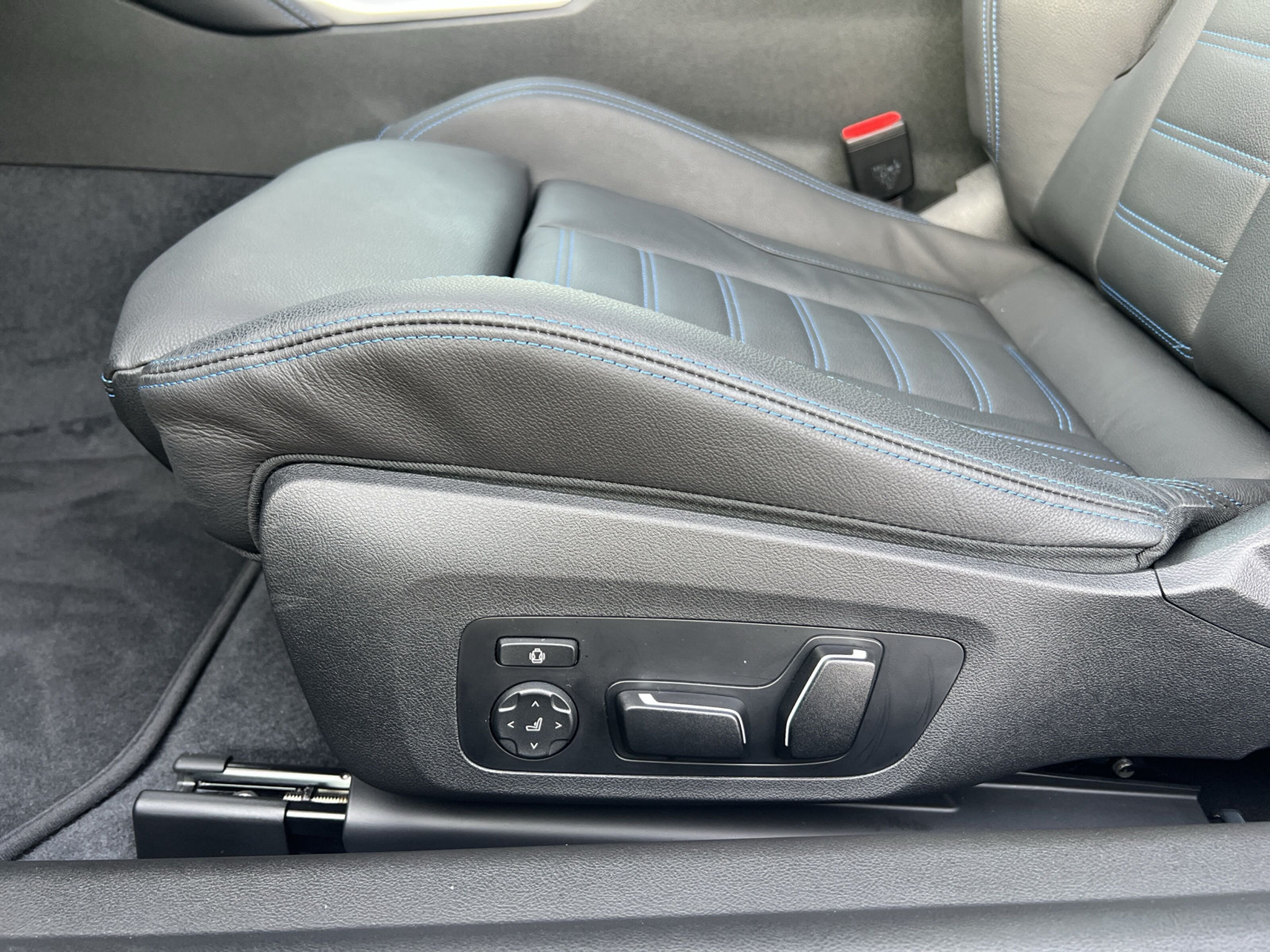 listing desktop thumbnail image 18