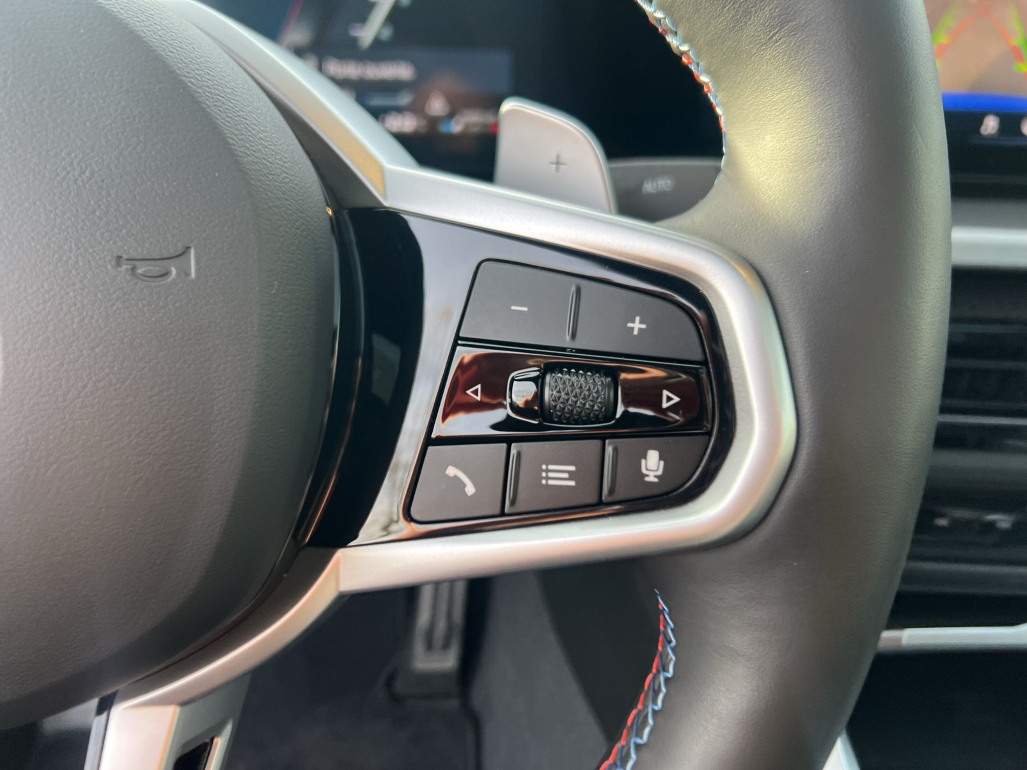 listing desktop thumbnail image 15