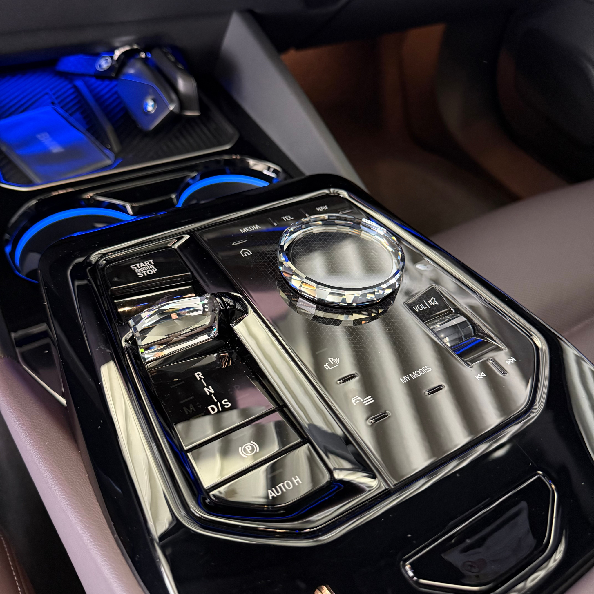 listing desktop thumbnail image 15