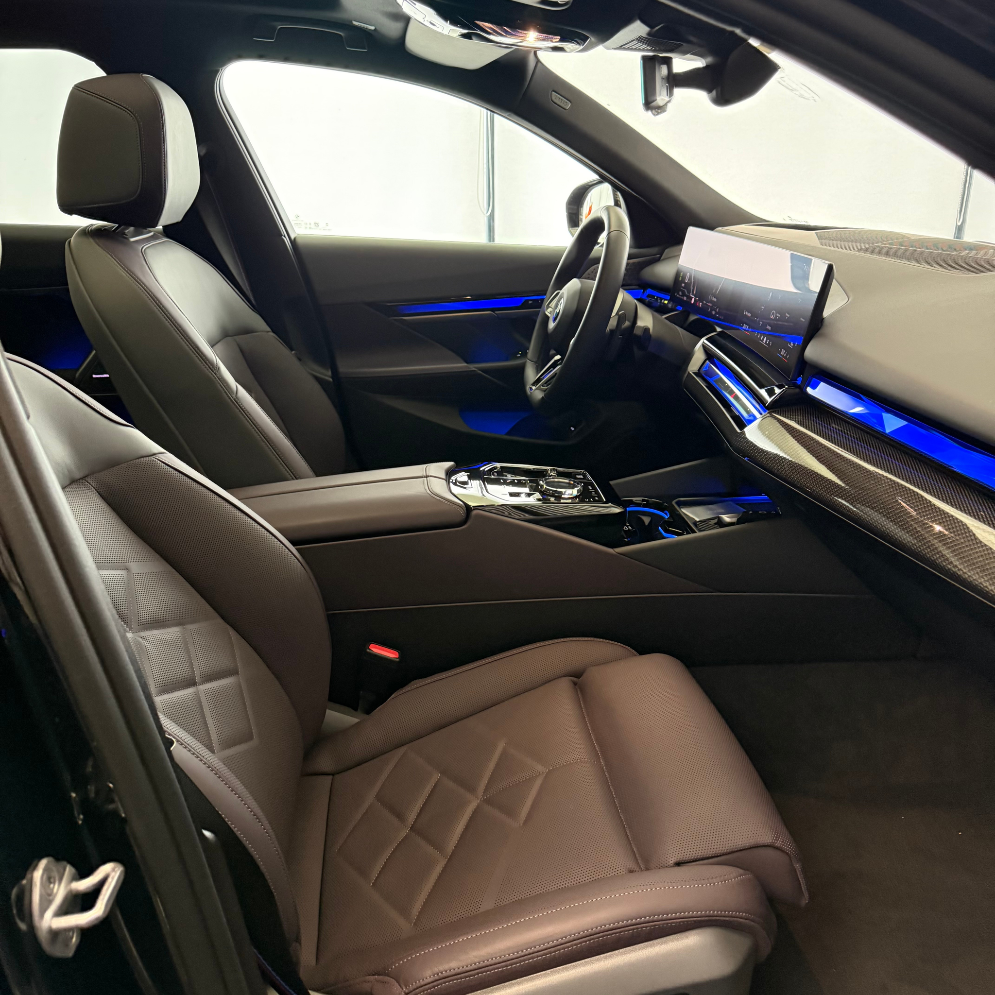 listing desktop thumbnail image 22