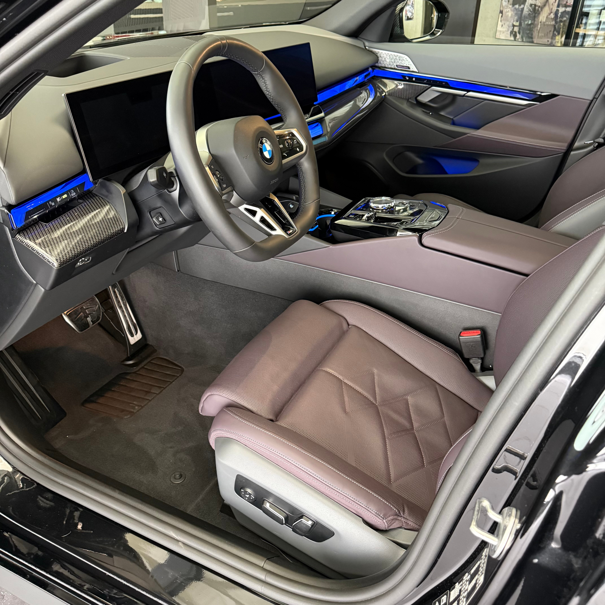 listing desktop thumbnail image 9