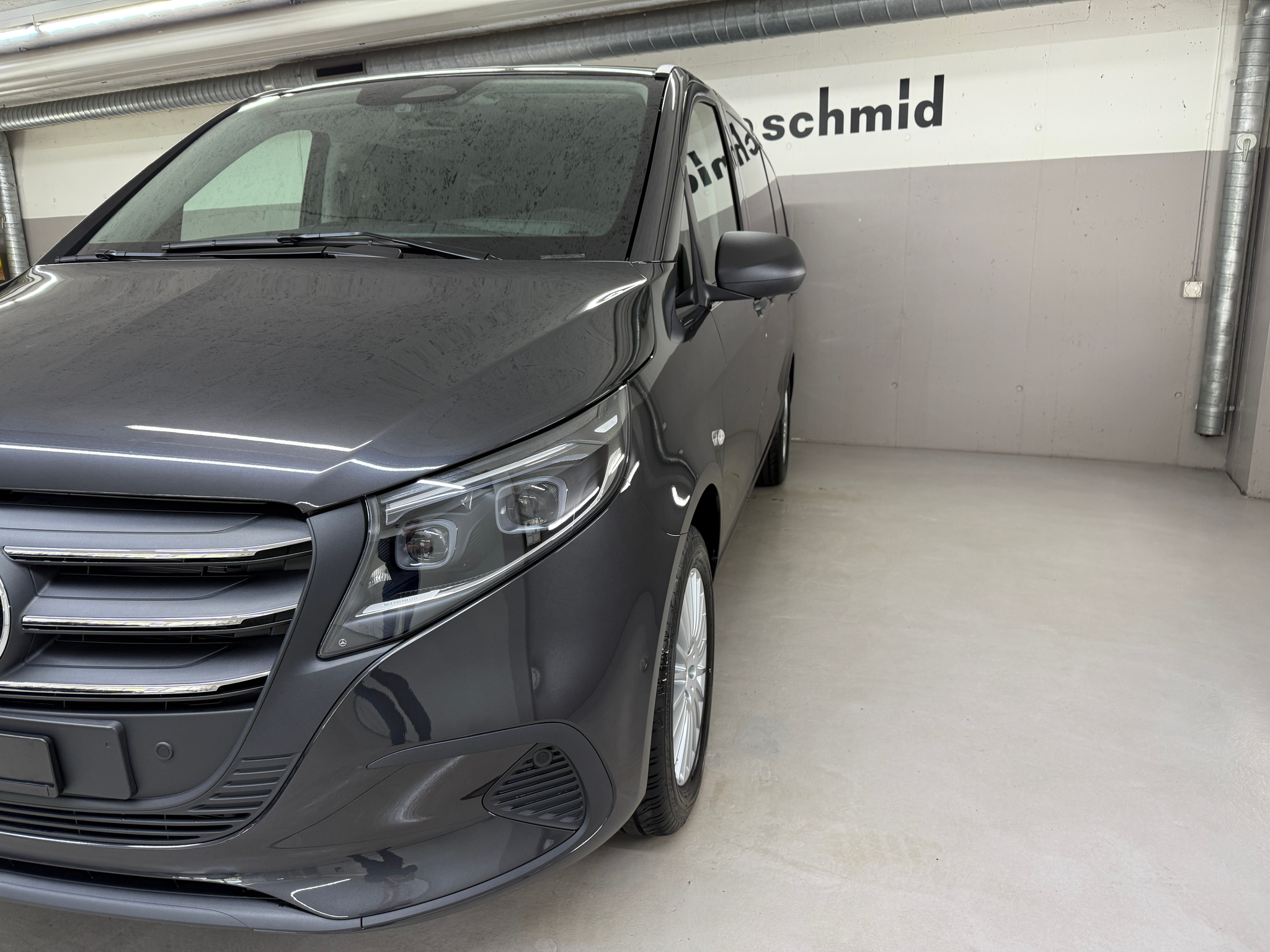 listing desktop thumbnail image 4