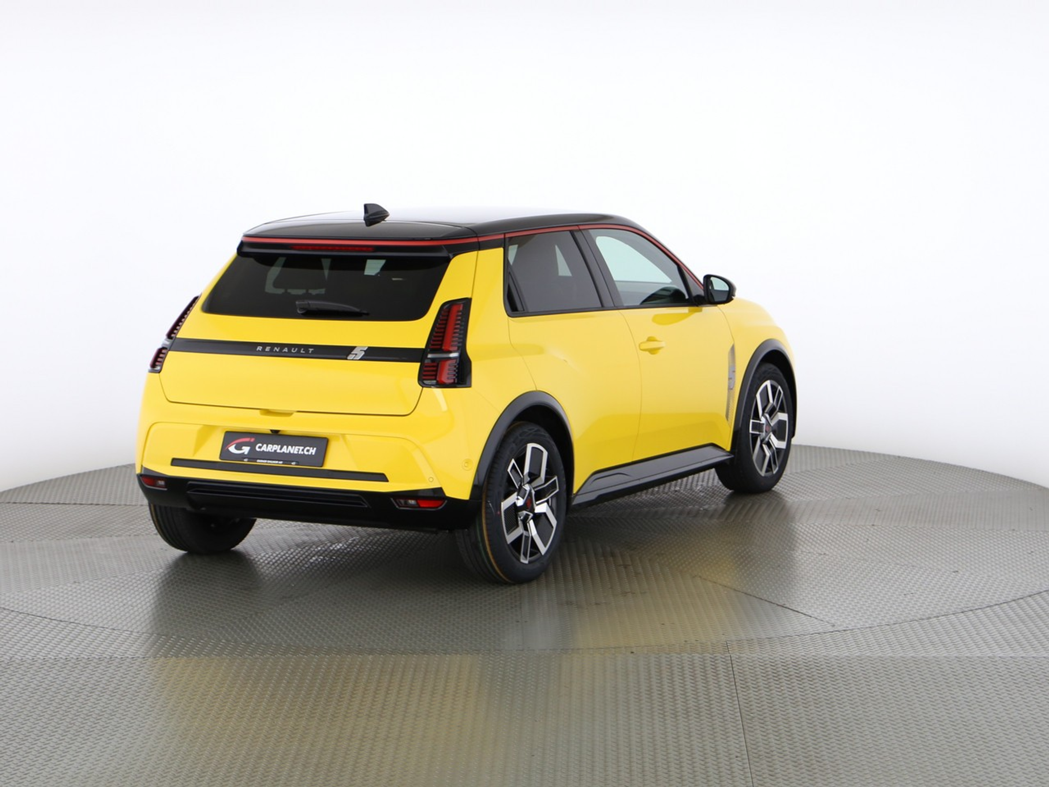 listing desktop thumbnail image 2