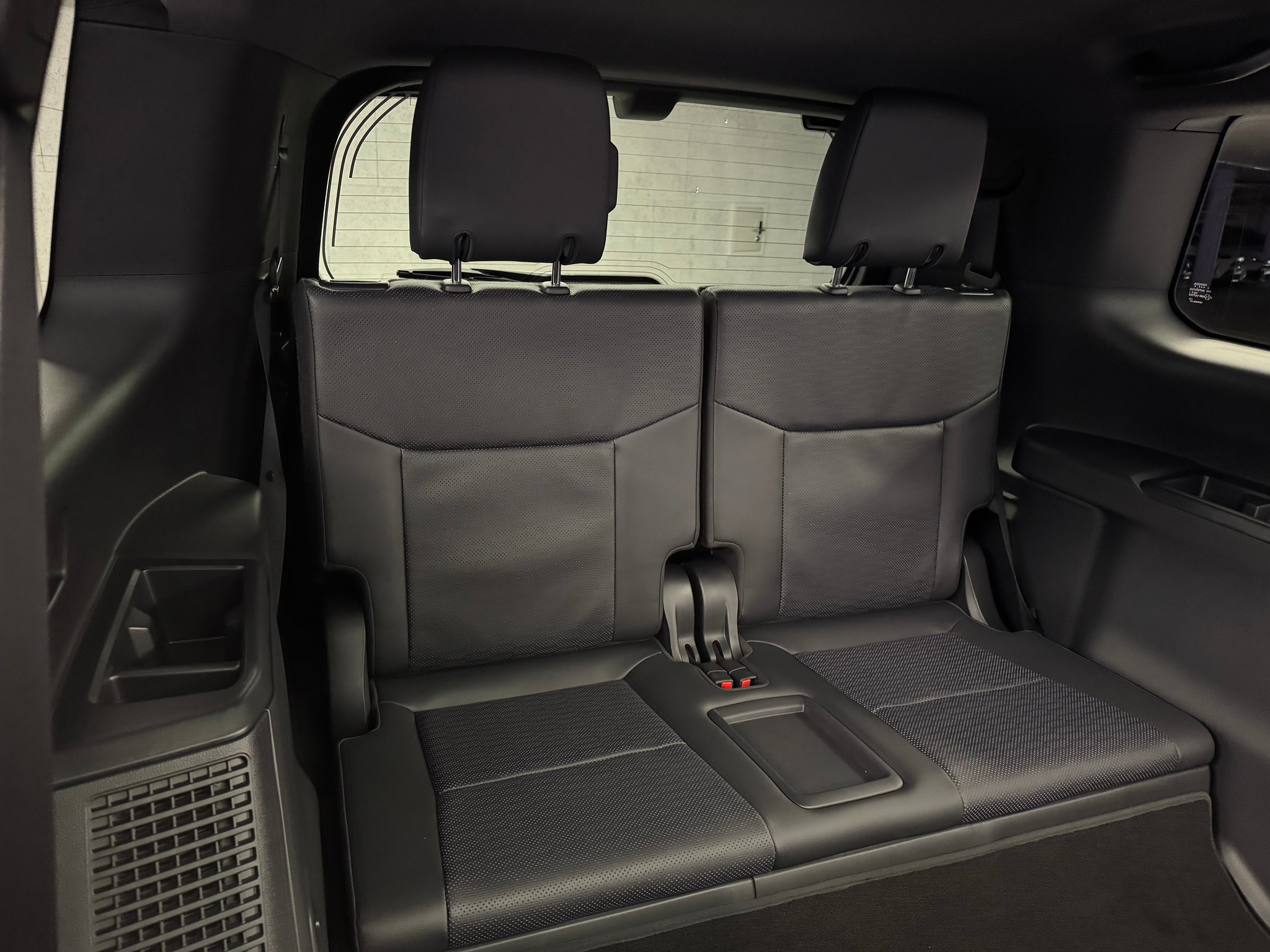 listing desktop thumbnail image 10