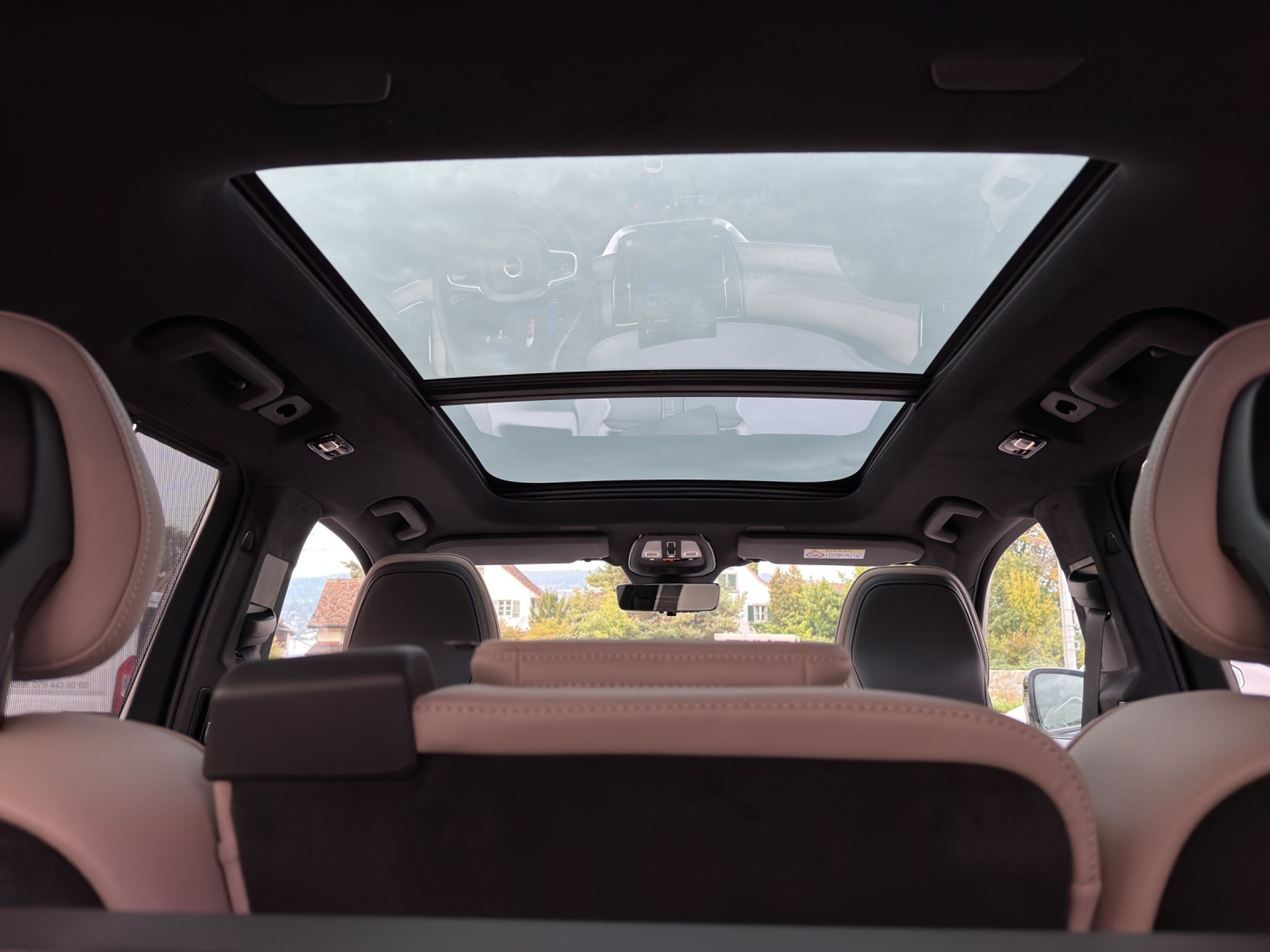 listing desktop thumbnail image 23