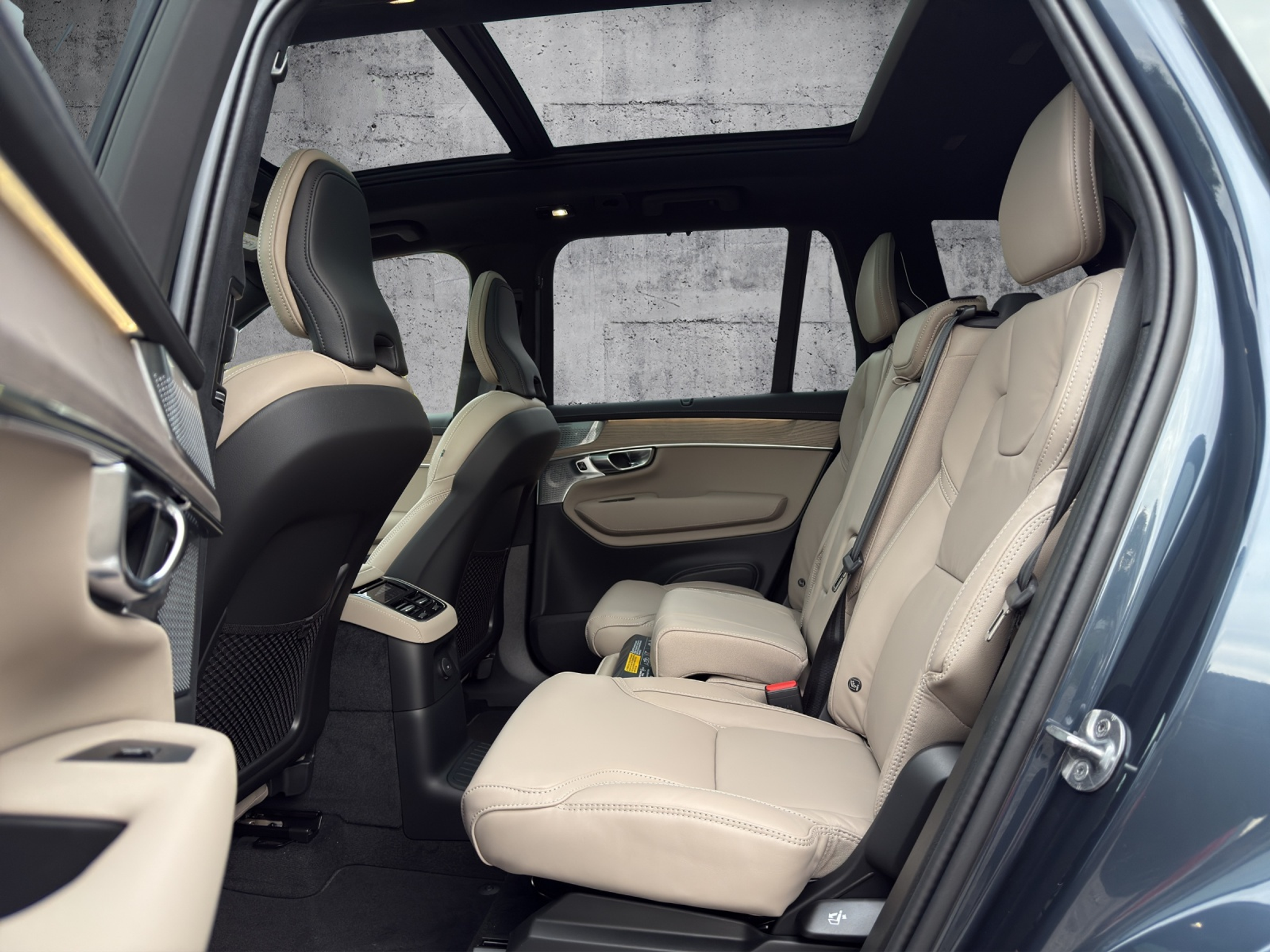 listing desktop thumbnail image 12