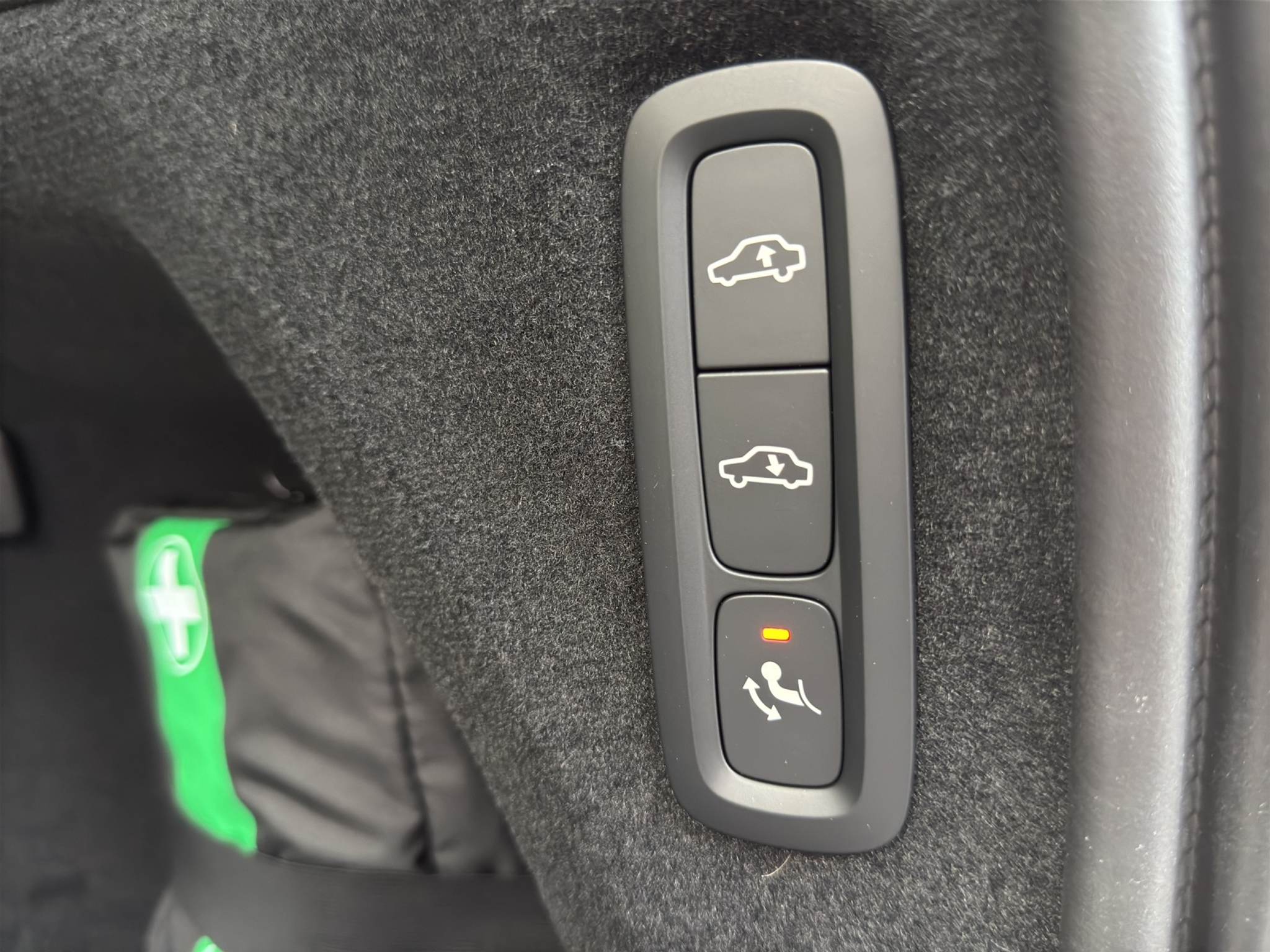 listing desktop thumbnail image 29