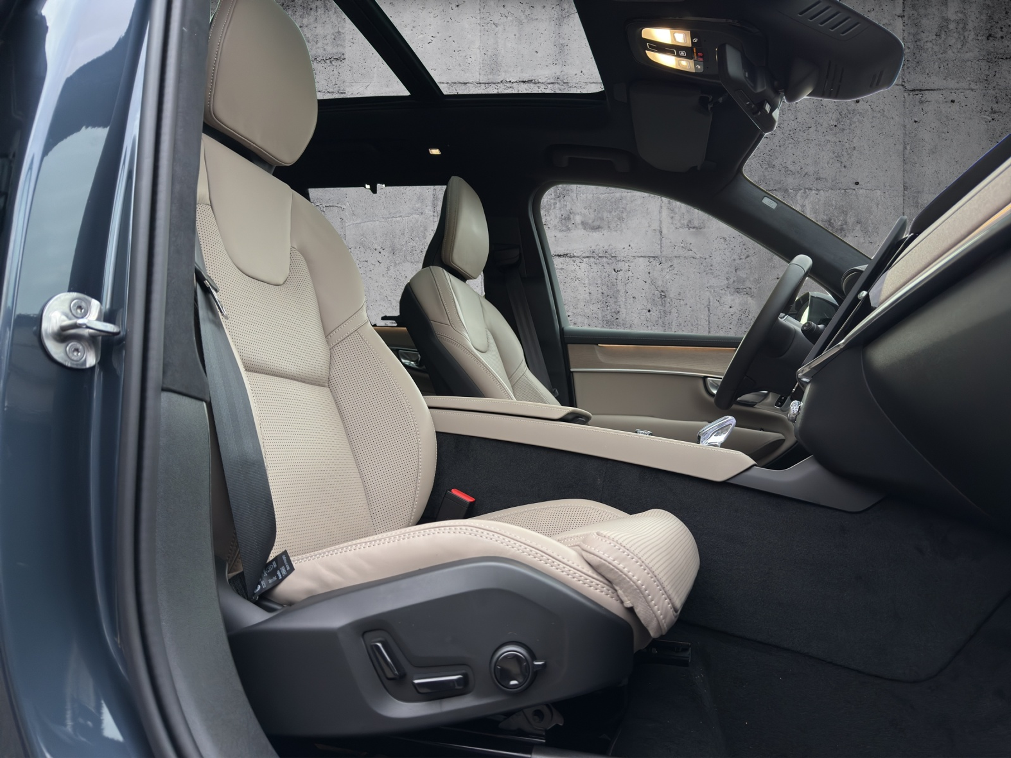 listing desktop thumbnail image 16