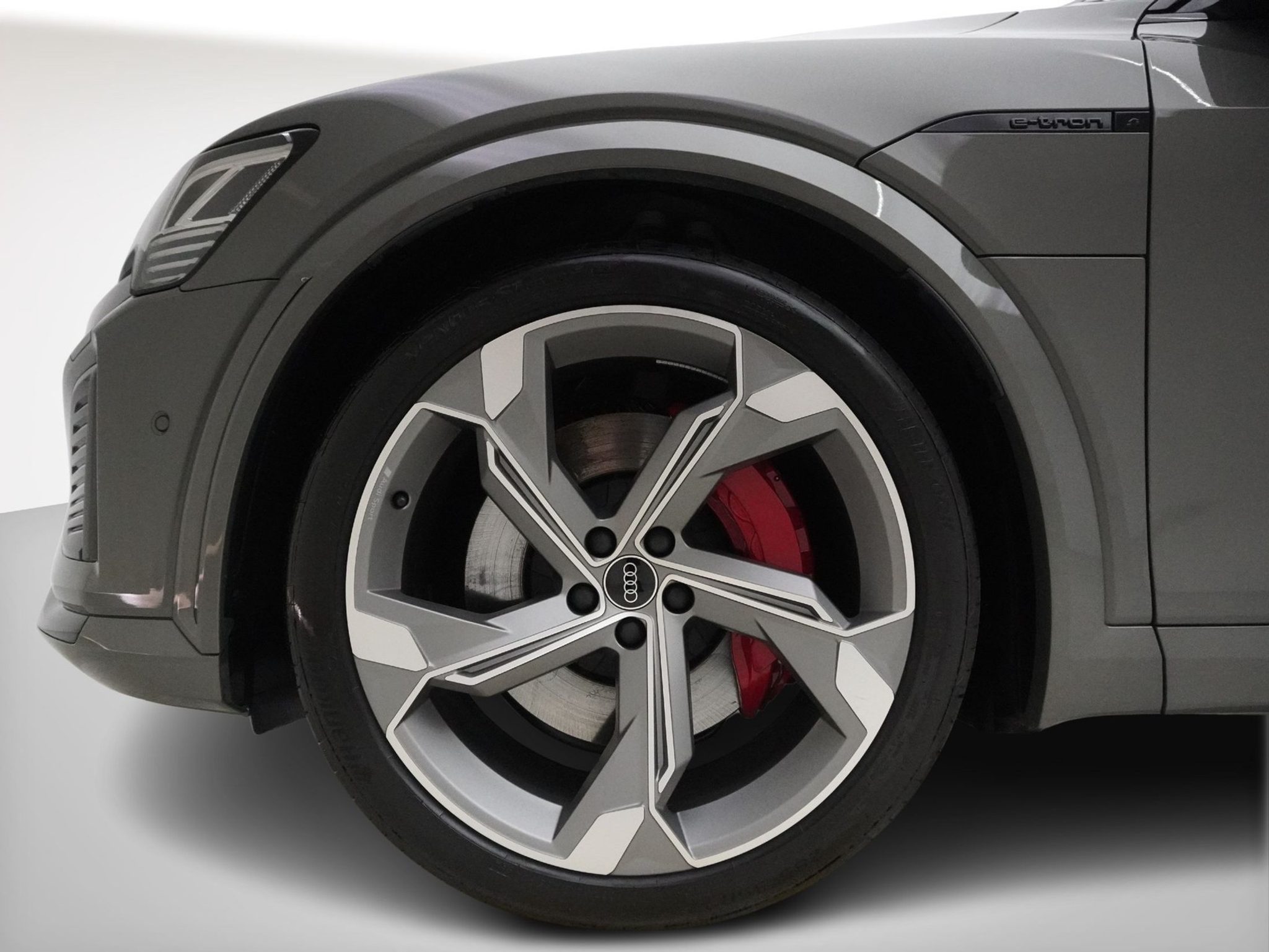 listing desktop thumbnail image 8